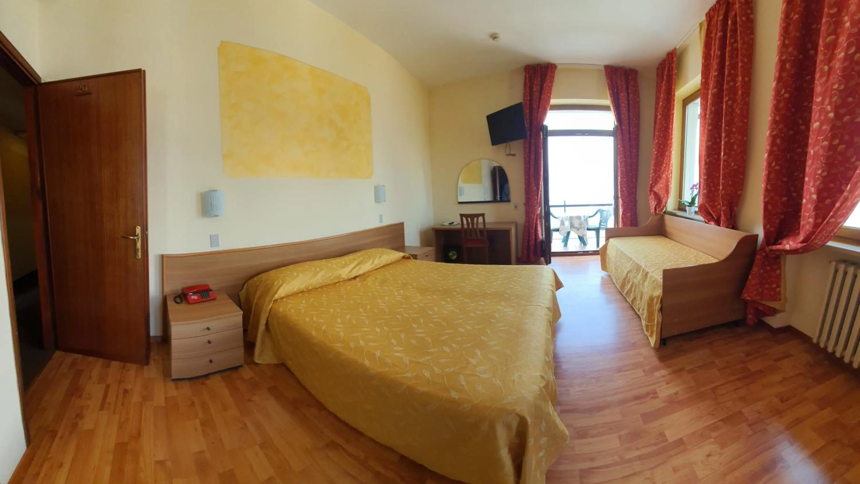 Photo of the whole room, Bed in Hotel Merano