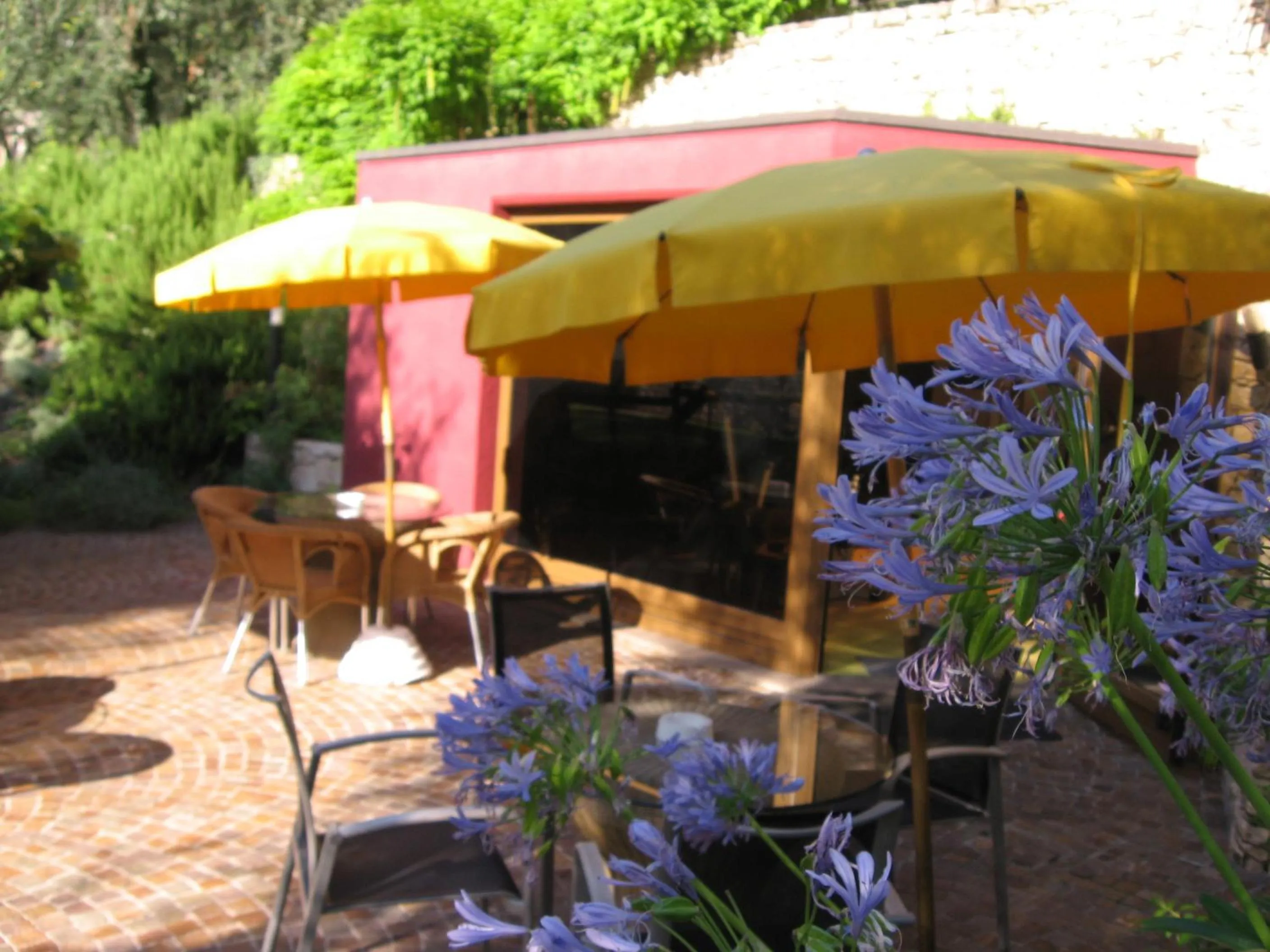 Patio in Hotel Catullo