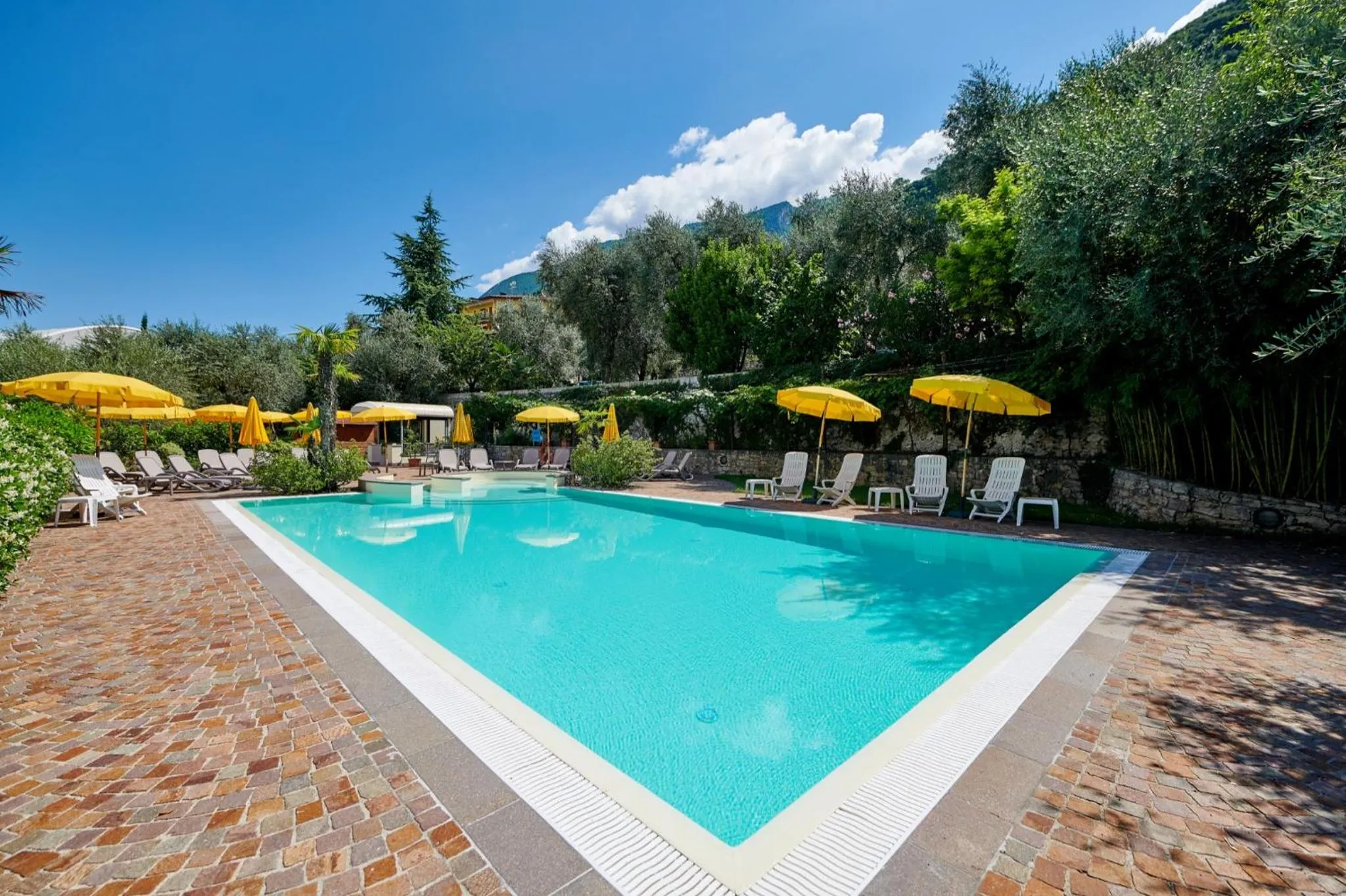 Day in Hotel Catullo