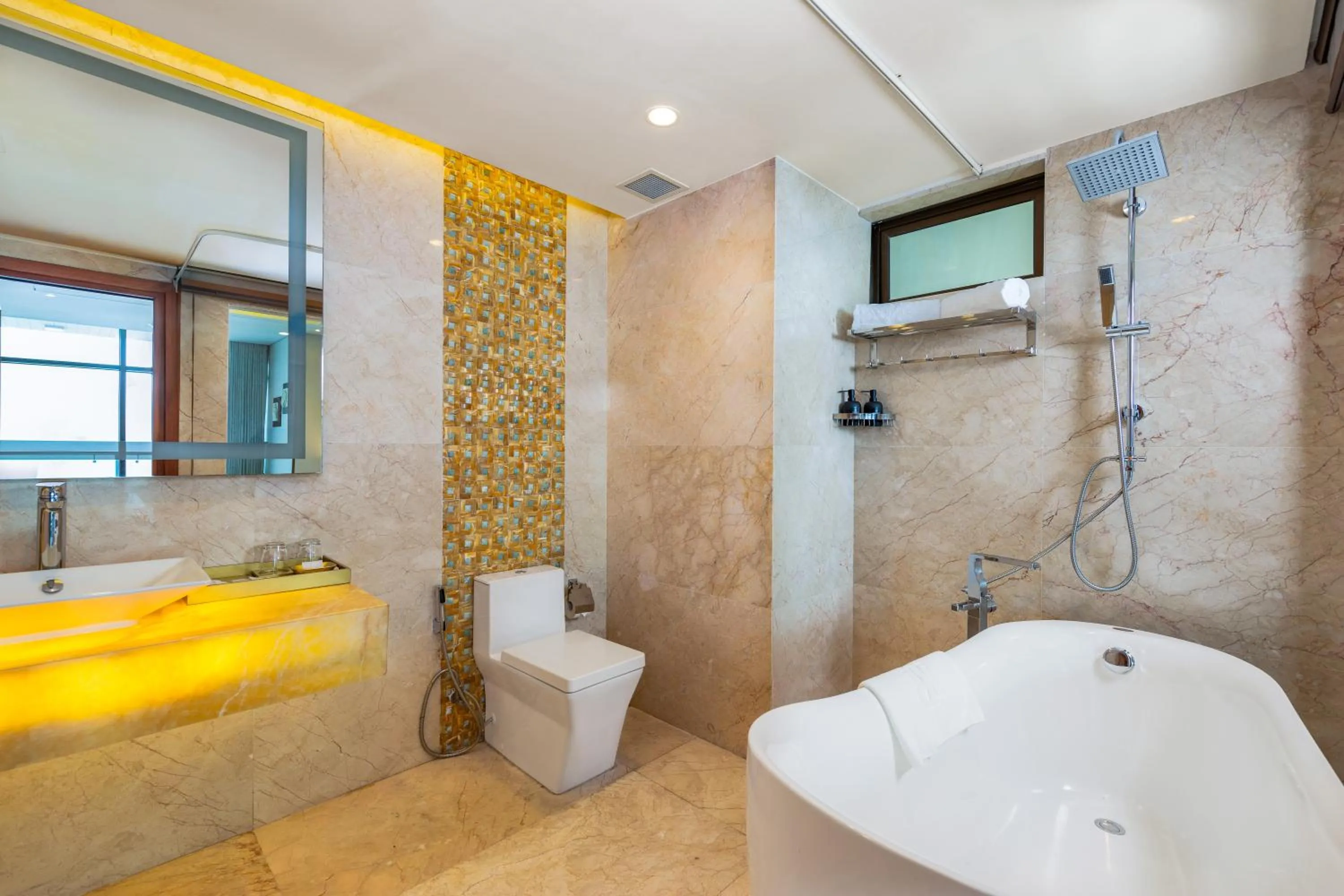 Toilet in Mandila Beach Hotel Danang