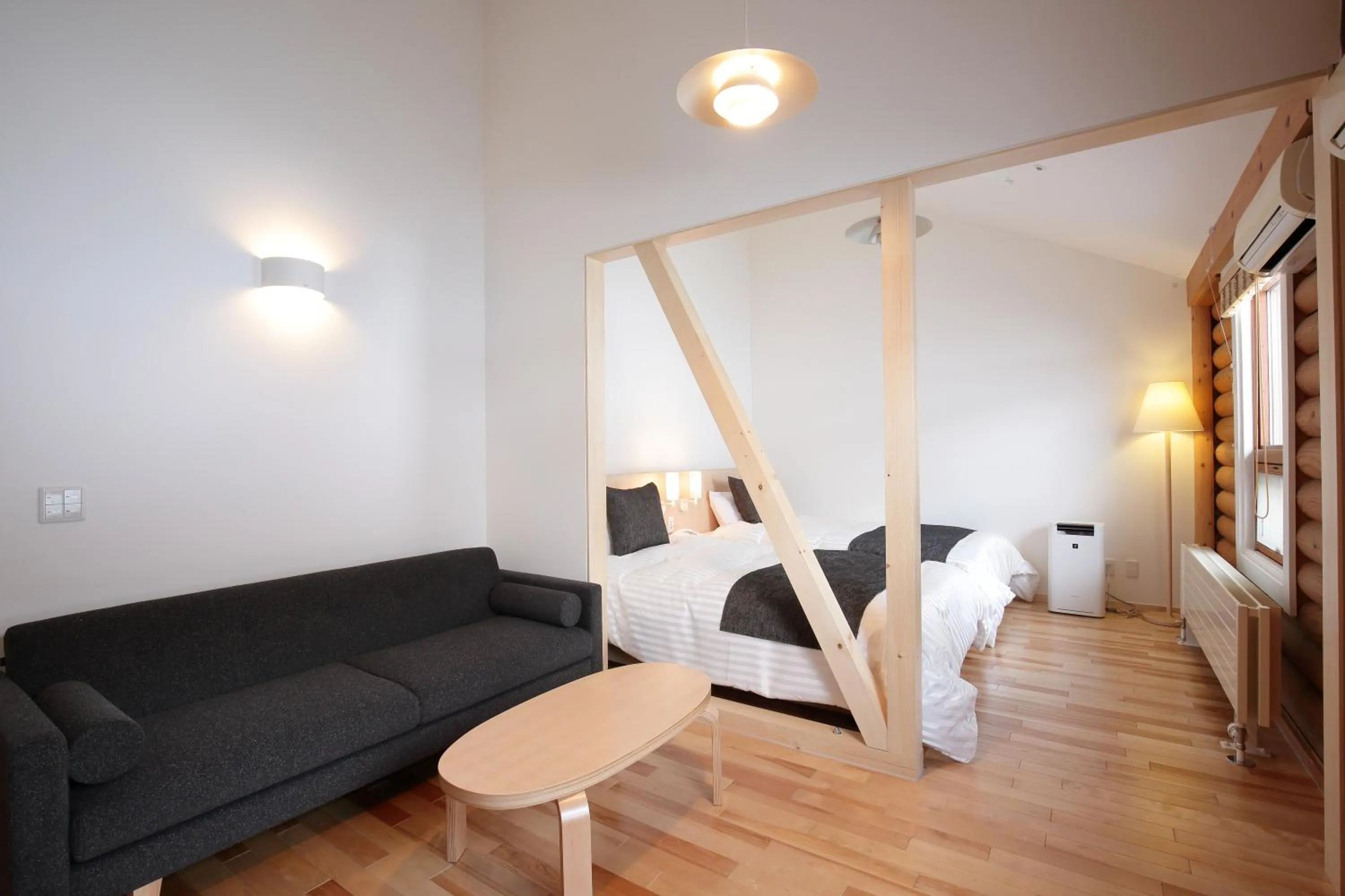 Log Hotel The Maple Lodge