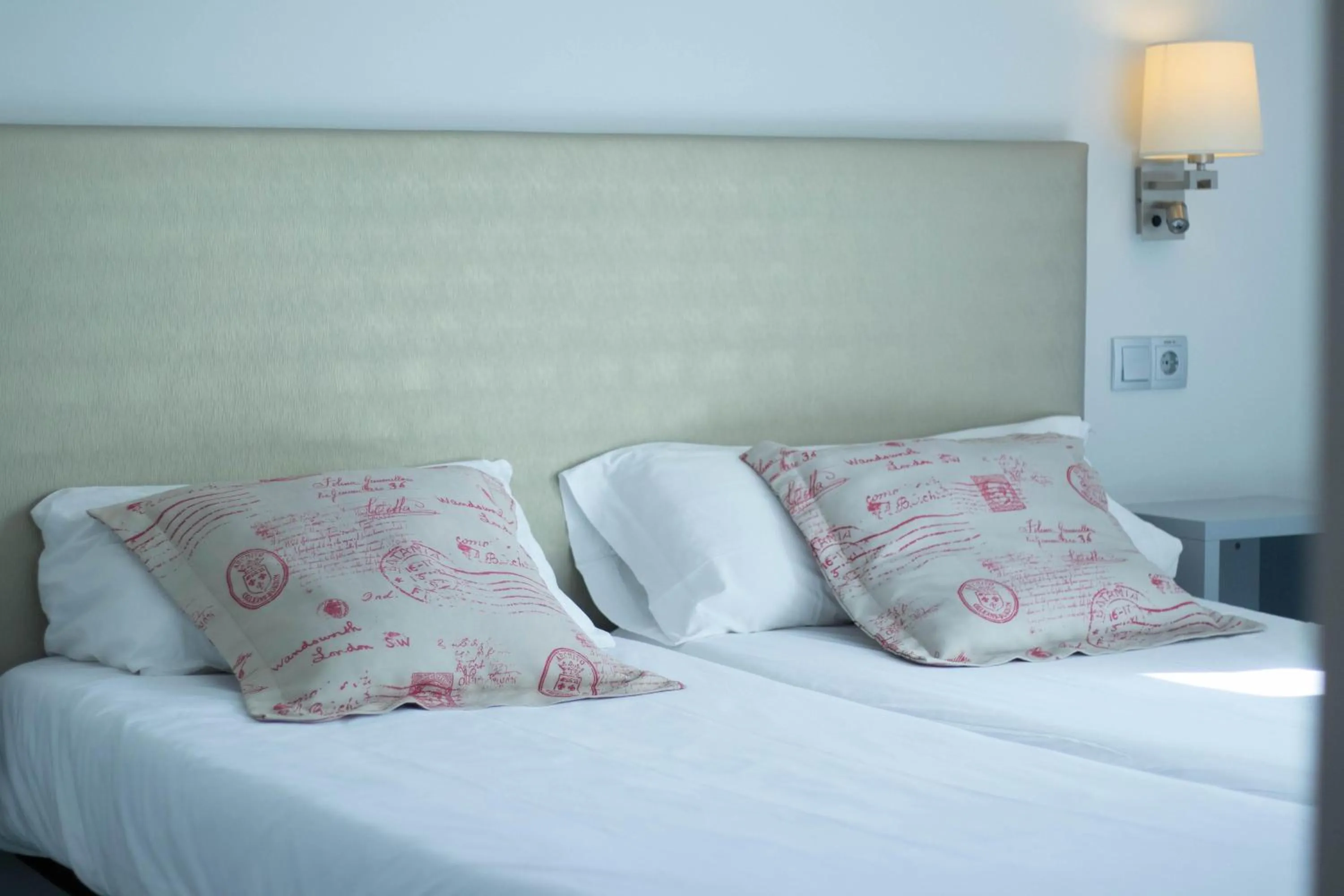 Photo of the whole room, Bed in Apartamentos El Palmar