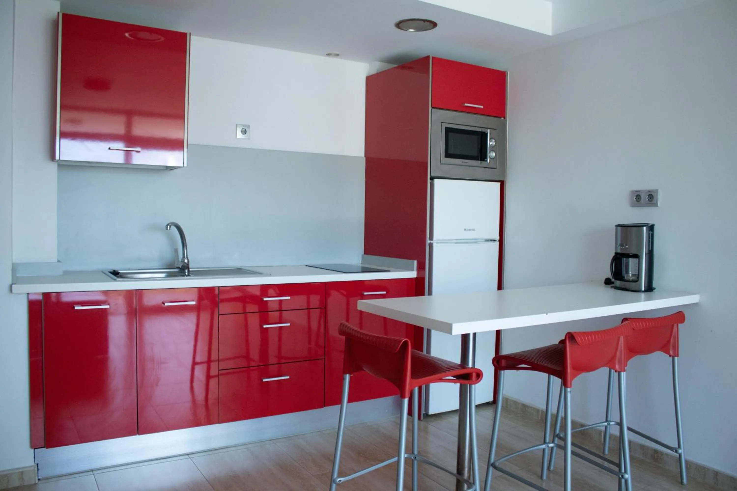 Kitchen or kitchenette in Apartamentos El Palmar