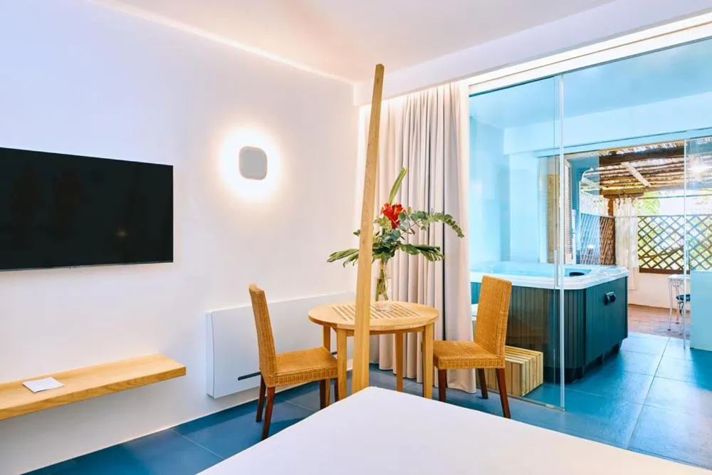 Photo of the whole room, Bed in Approdo Resort Thalasso Spa