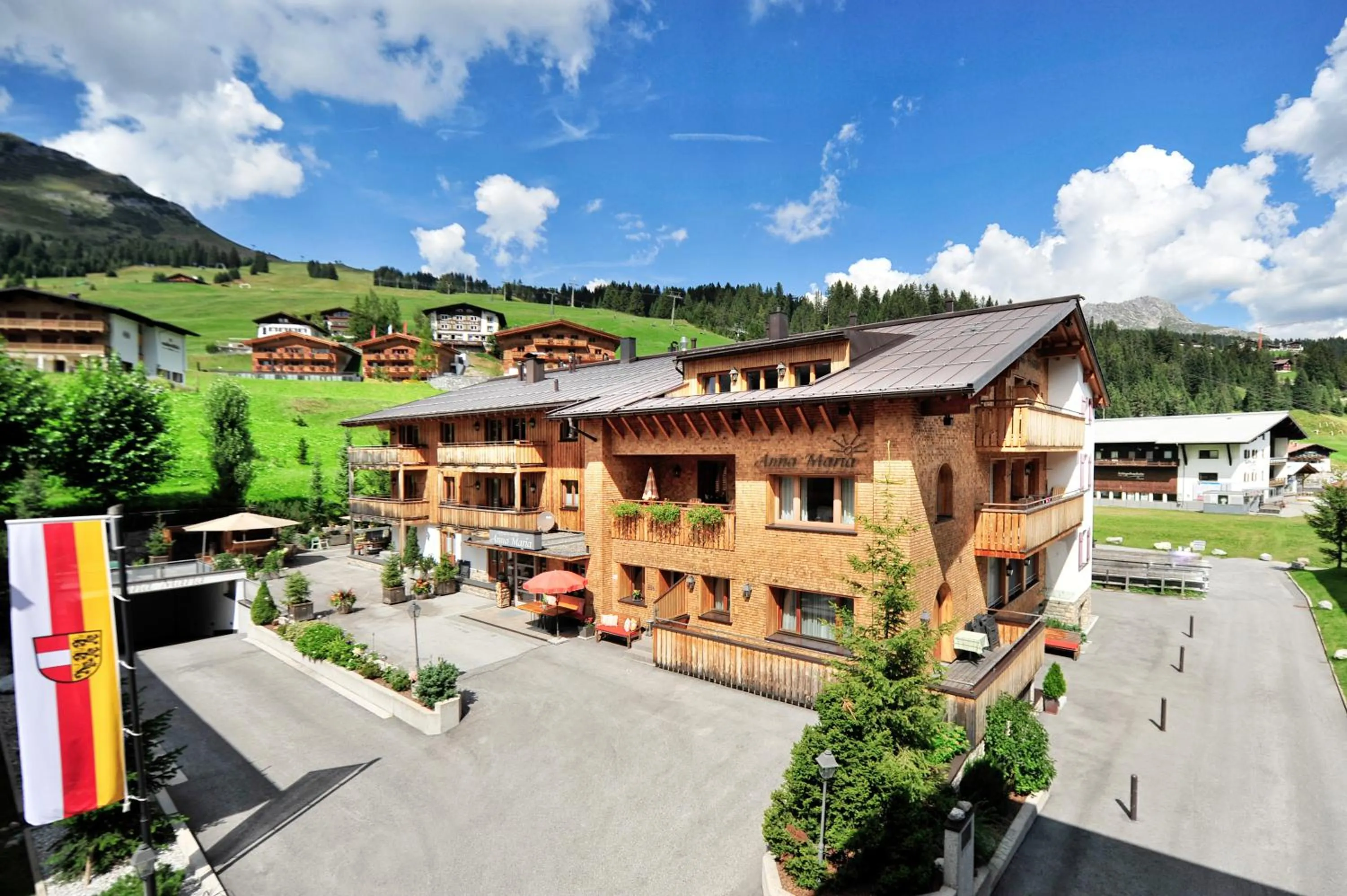 Property building in Chalet Anna Maria