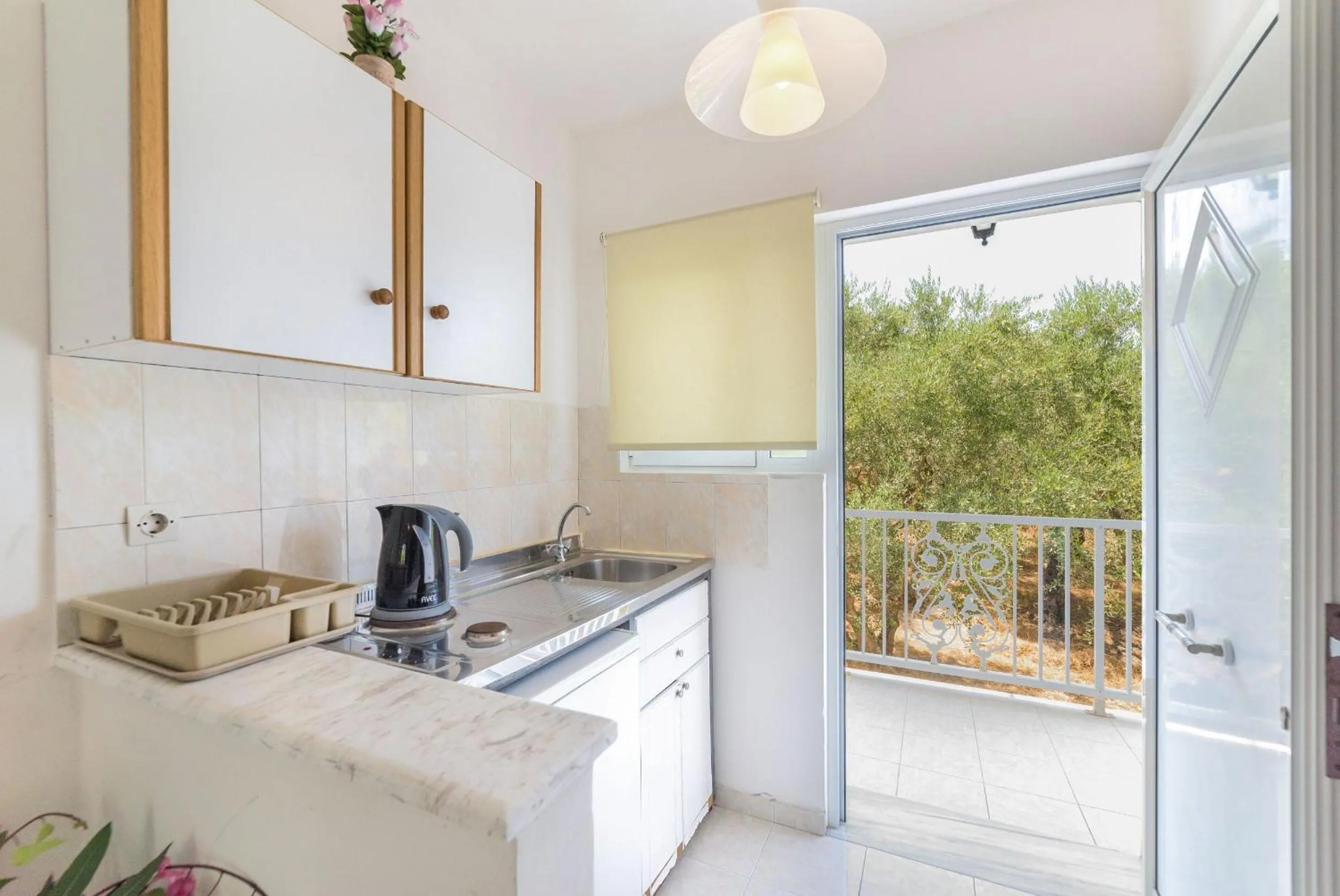 Kitchen or kitchenette in Ruassi Studios