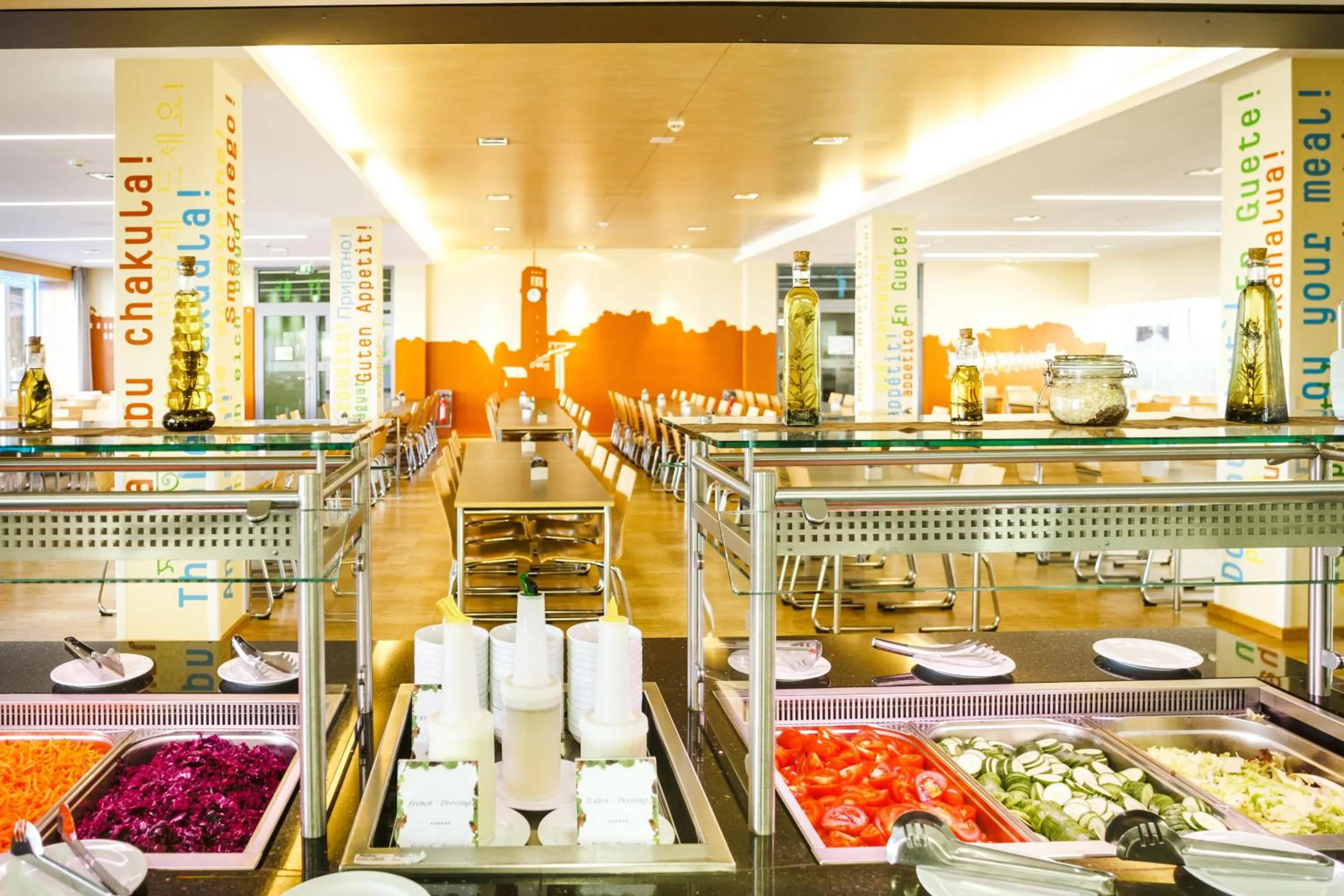 Restaurant/places to eat in HI Munich Park Youth Hostel