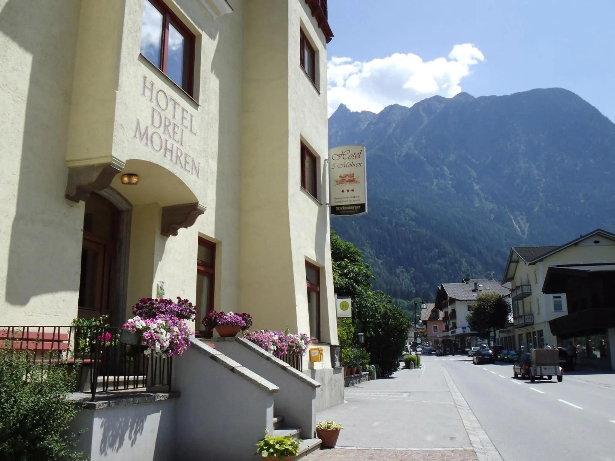 Facade/entrance in Hotel 3 Mohren