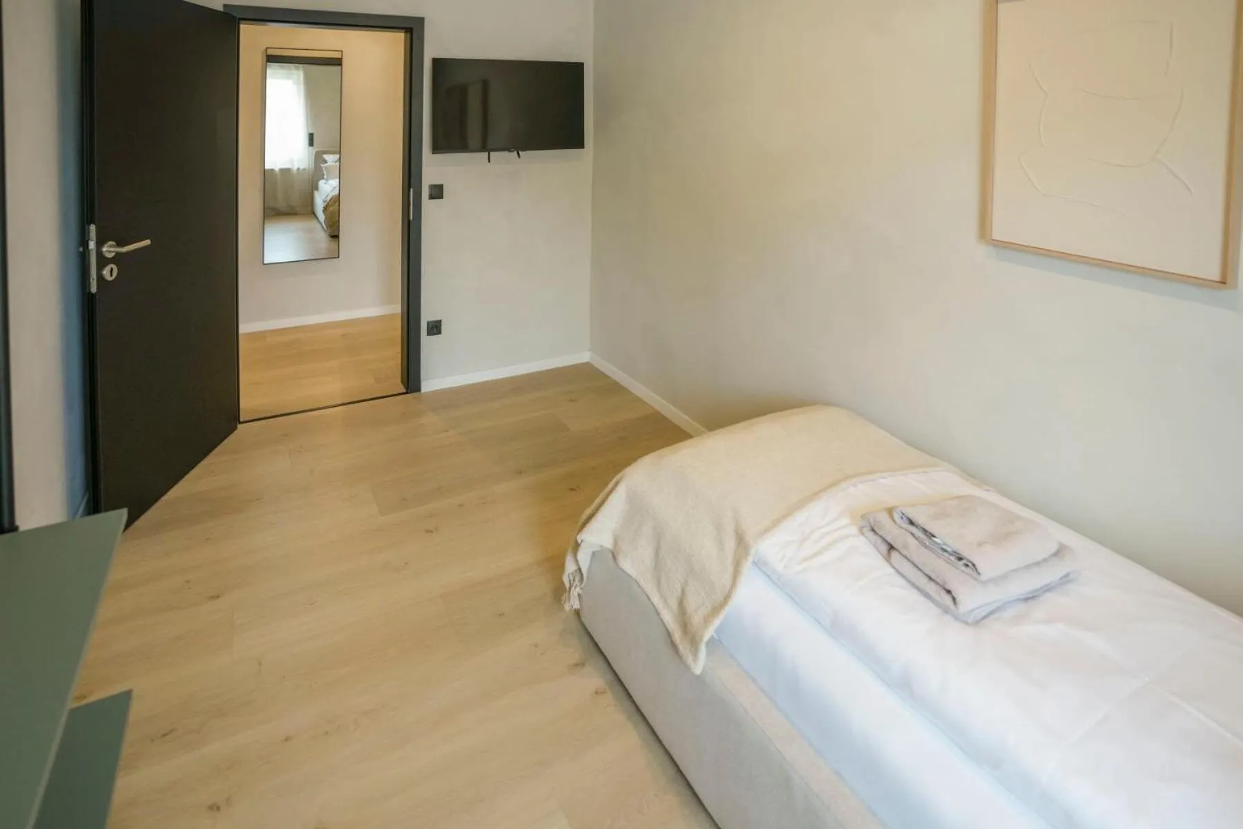 Bed in Hotel Weinhaus Kreuter