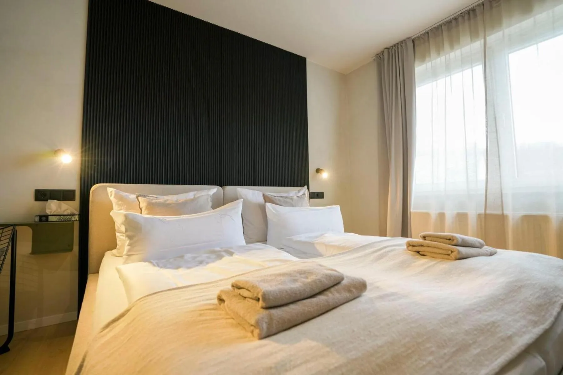 Bed in Hotel Weinhaus Kreuter