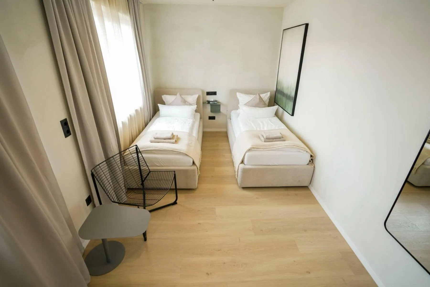 Bed in Hotel Weinhaus Kreuter