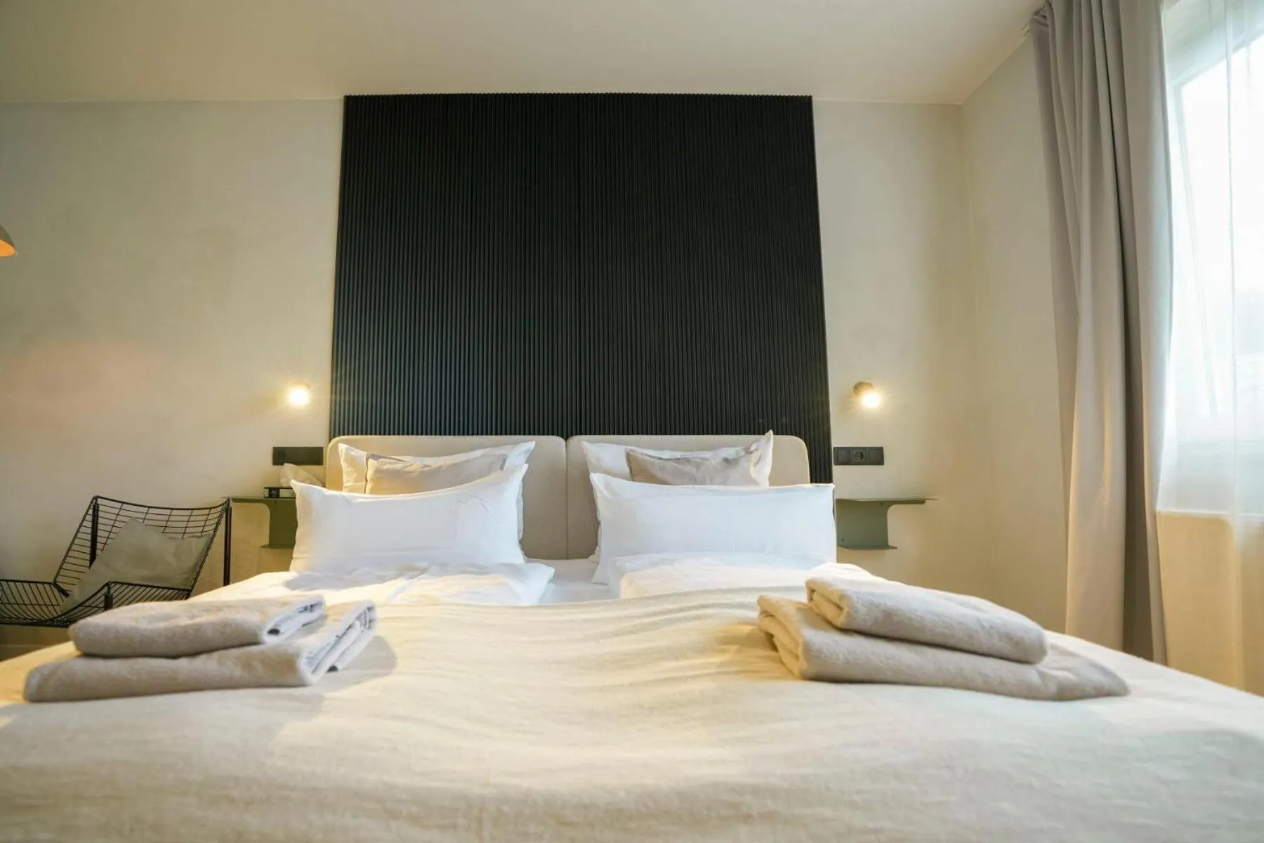 Bed in Hotel Weinhaus Kreuter