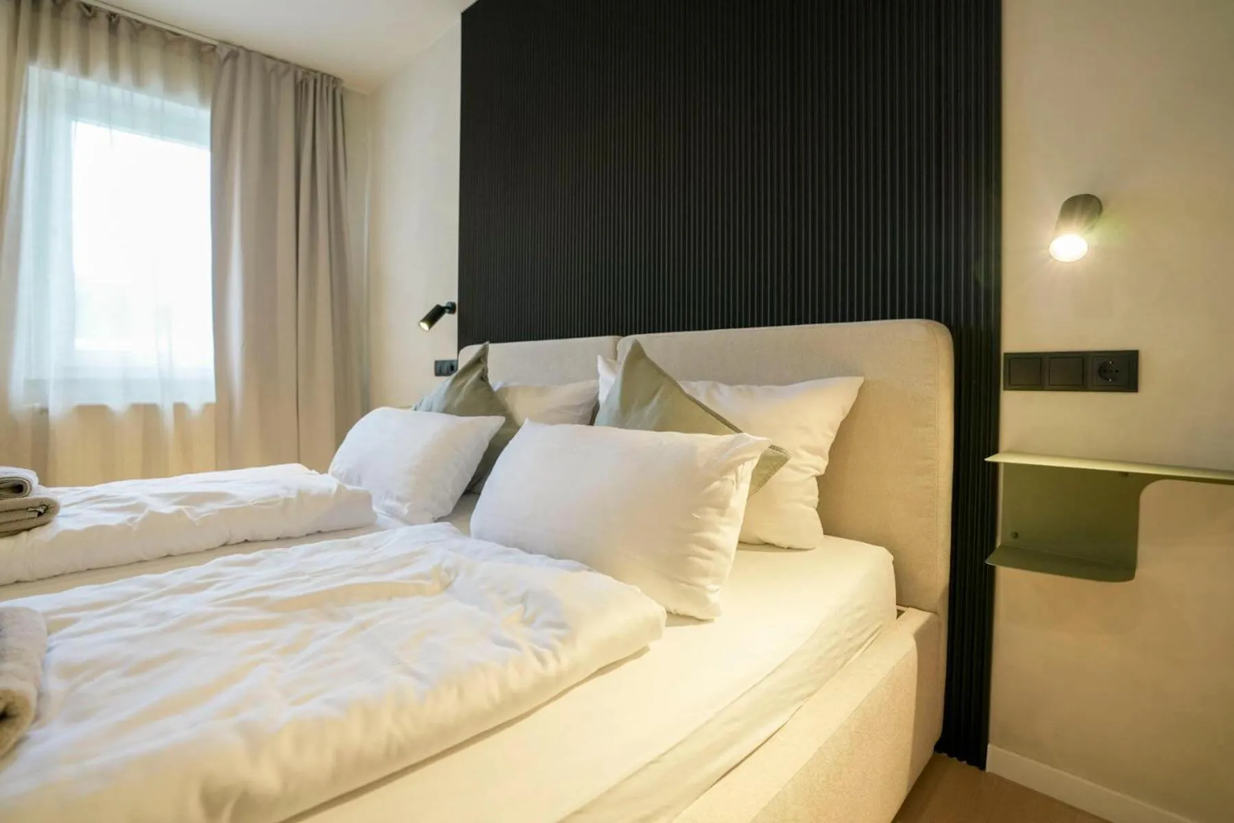 Bed in Hotel Weinhaus Kreuter