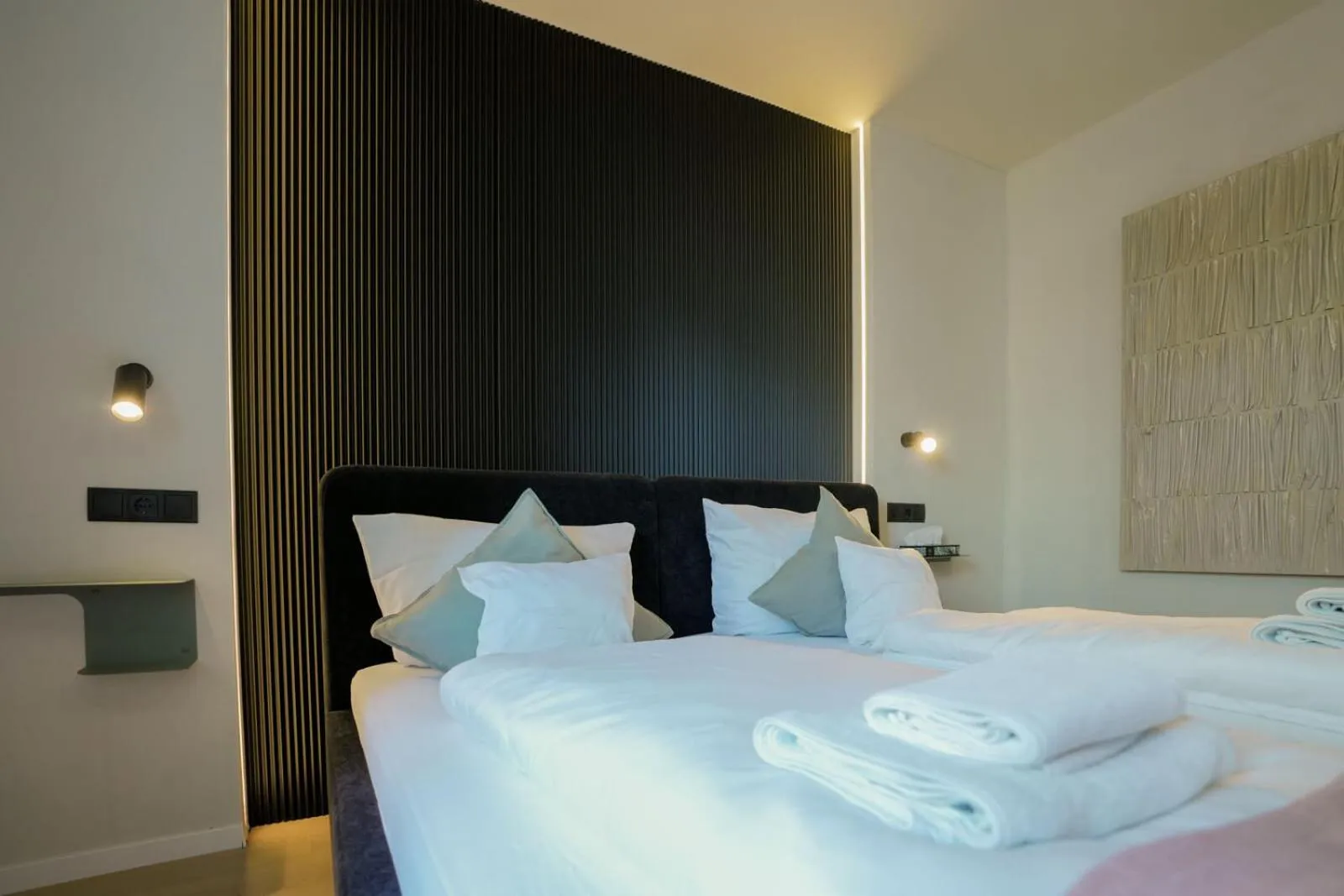 Bed in Hotel Weinhaus Kreuter