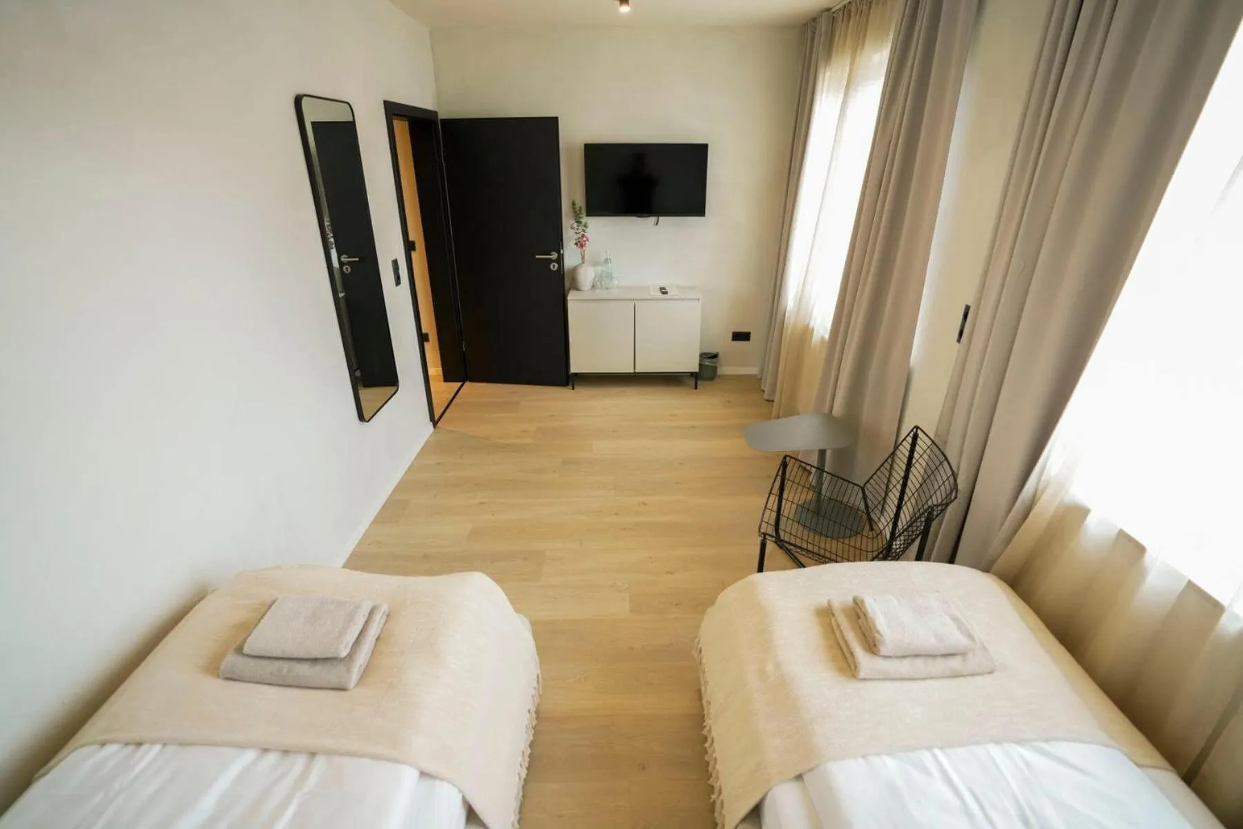 Bed in Hotel Weinhaus Kreuter