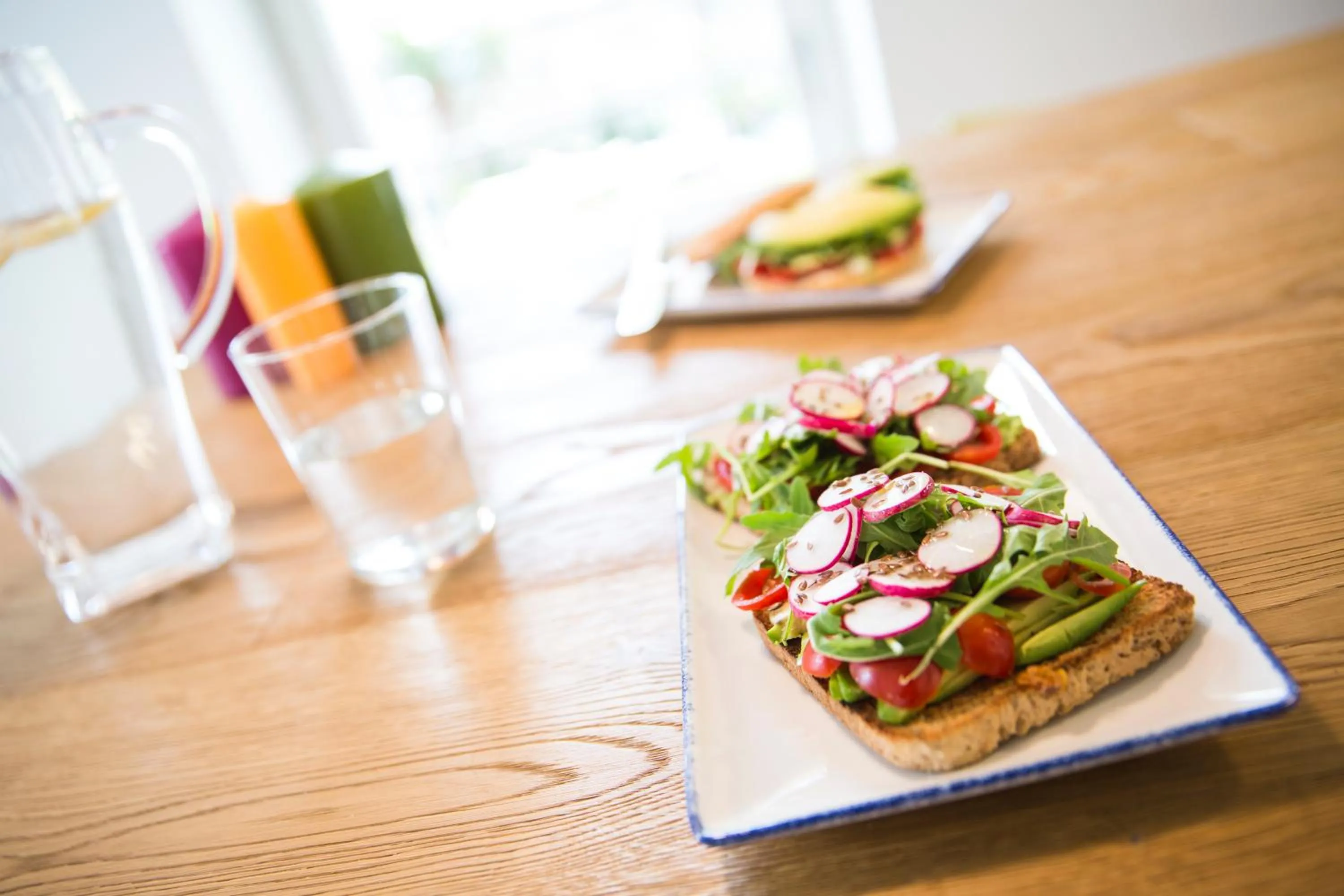 Food in Holiday IV Gardan