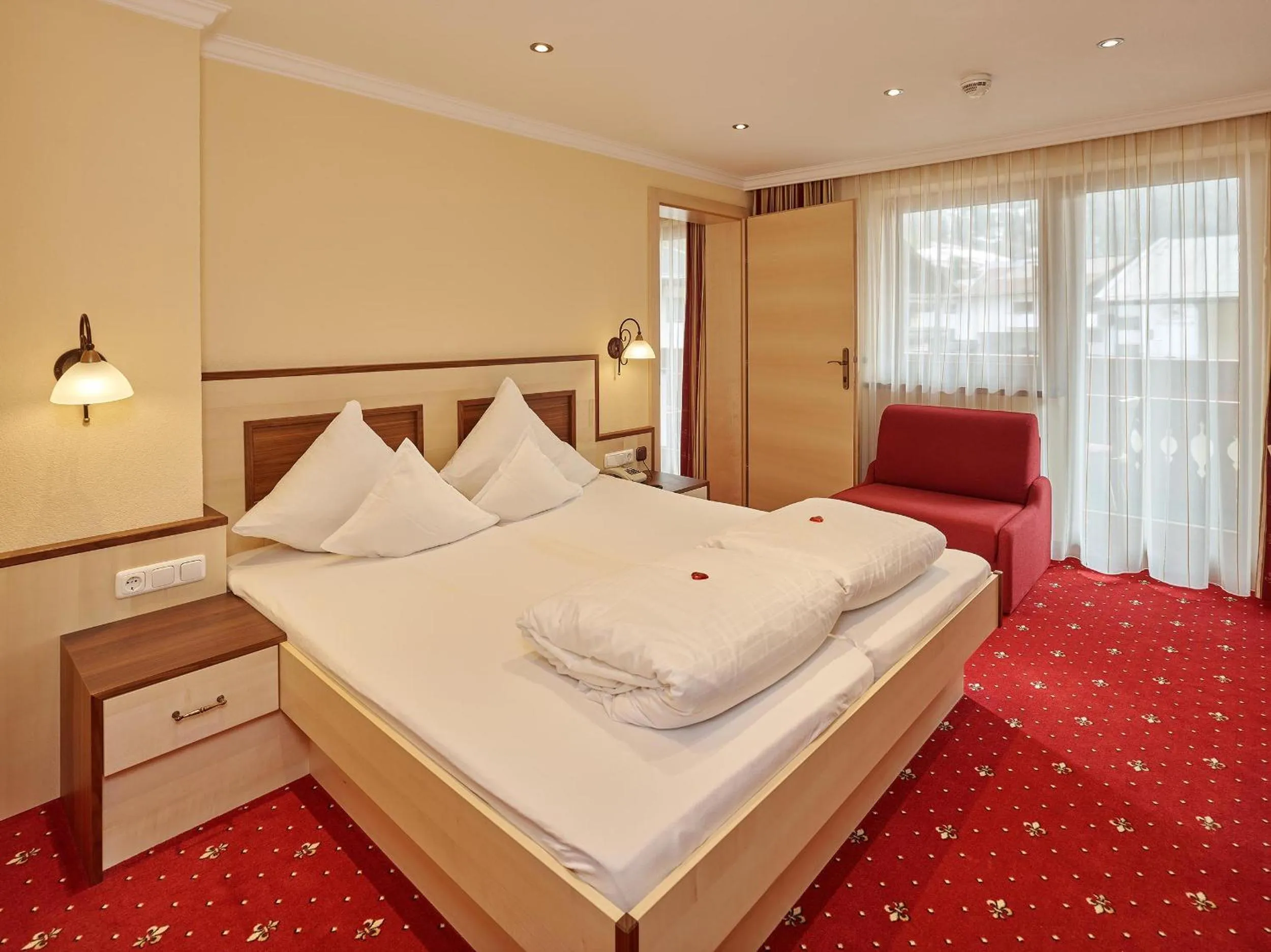 Photo of the whole room, Bed in Hotel Gasthof Schöpf