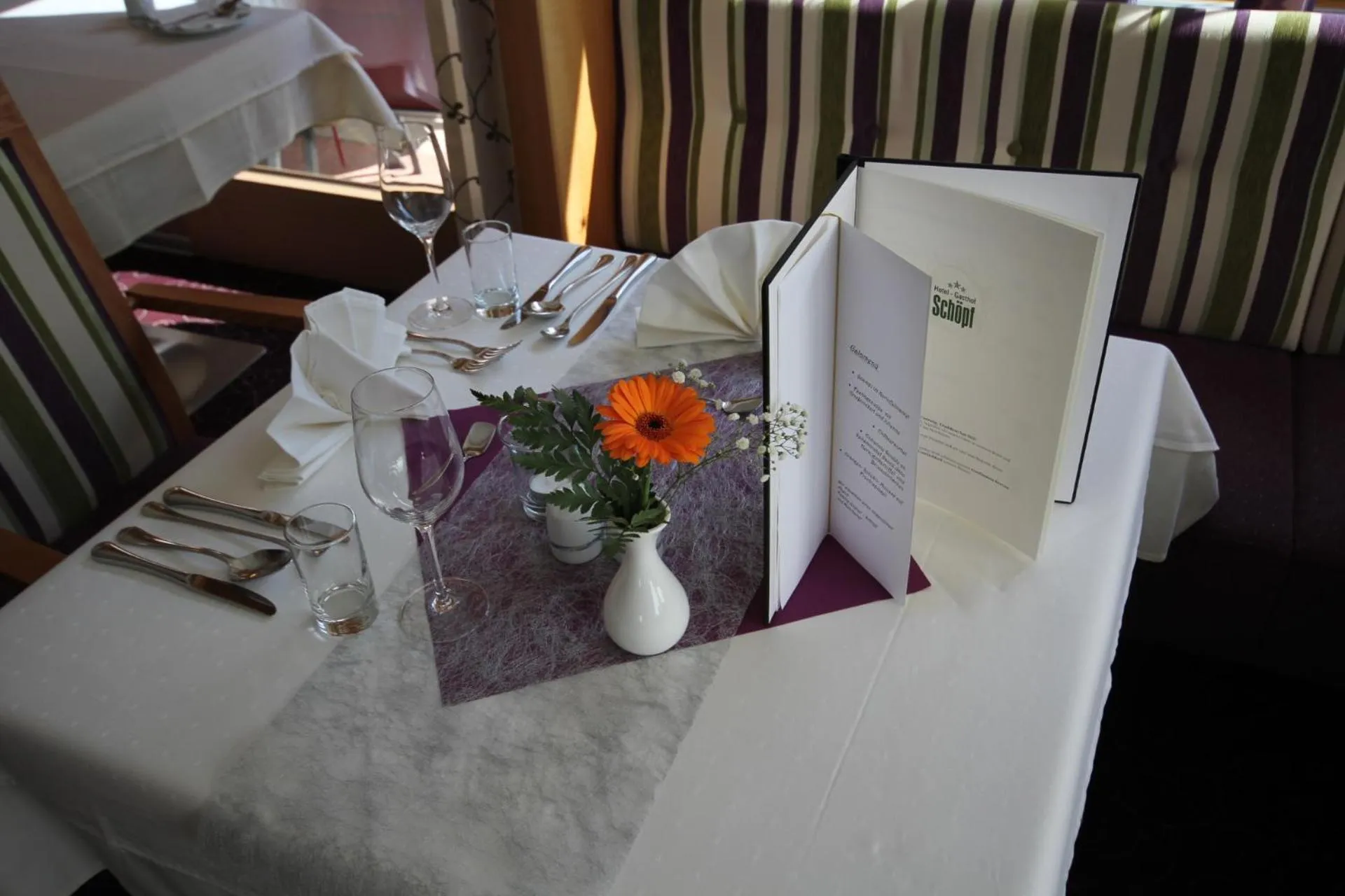 Restaurant/places to eat in Hotel Gasthof Schöpf