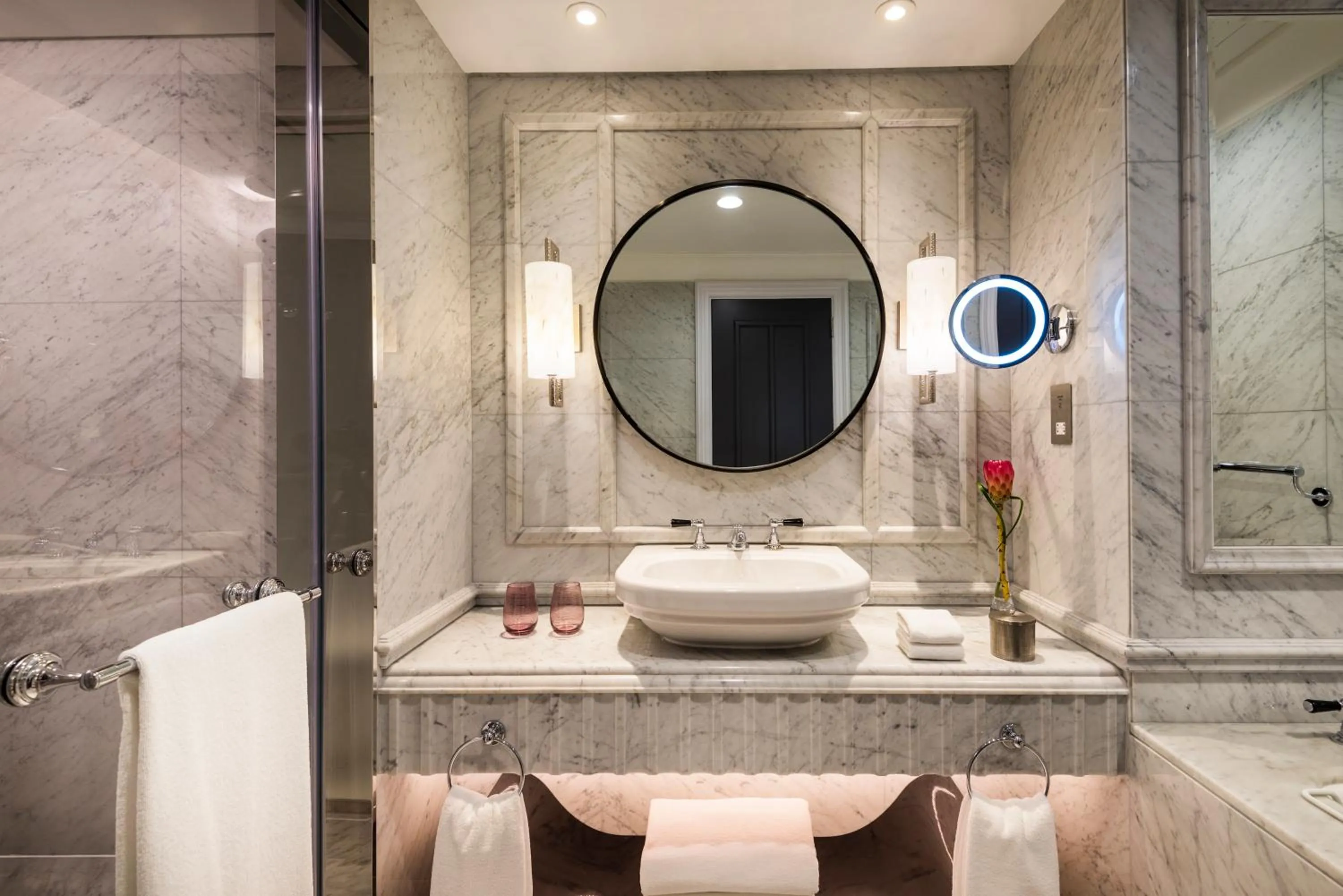 Shower in The Ritz-Carlton, Doha