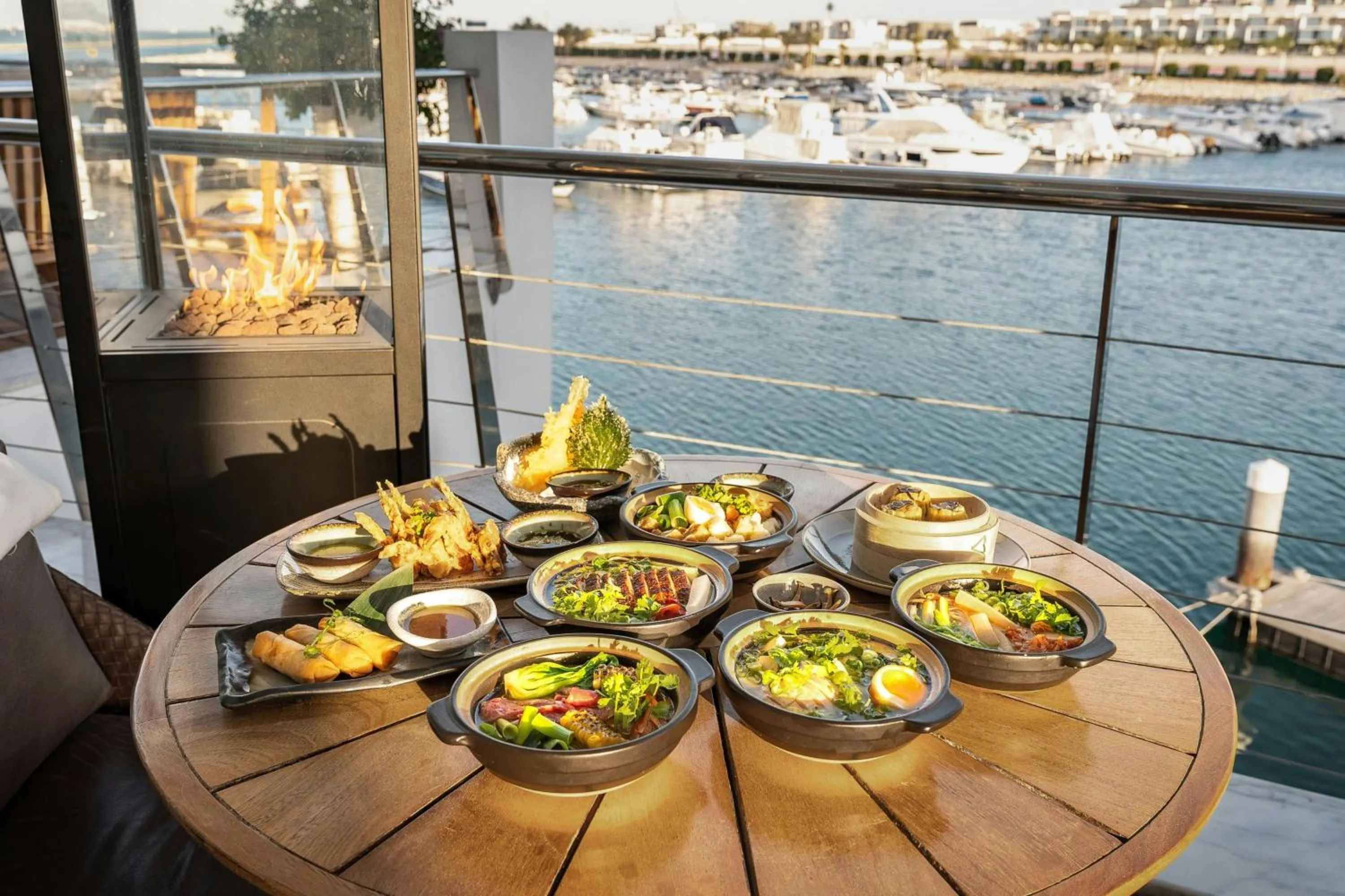 Lounge or bar in The Ritz-Carlton, Doha