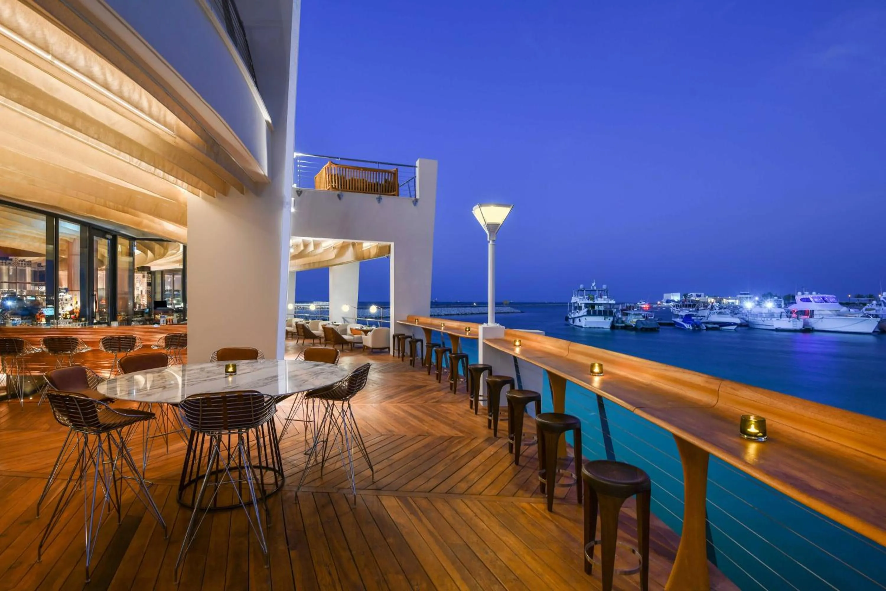 Lounge or bar in The Ritz-Carlton, Doha