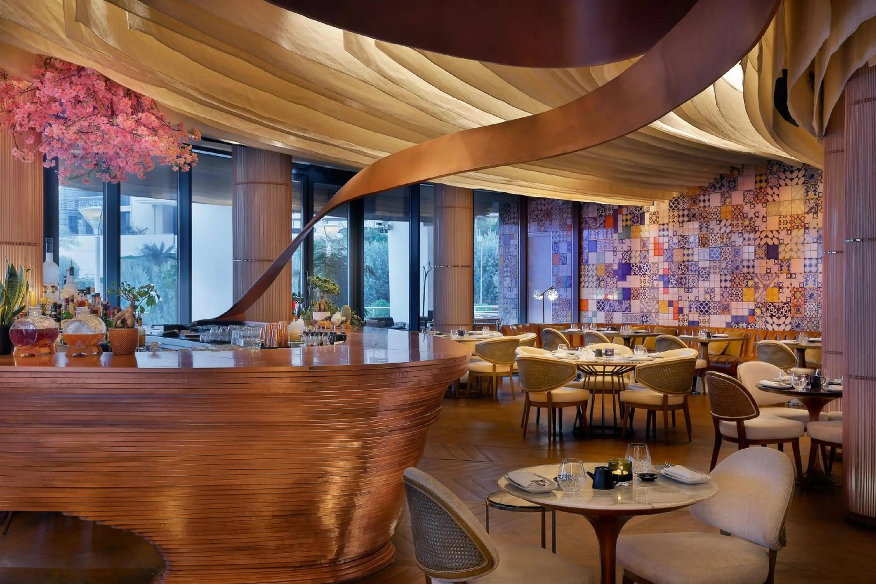 Lounge or bar in The Ritz-Carlton, Doha