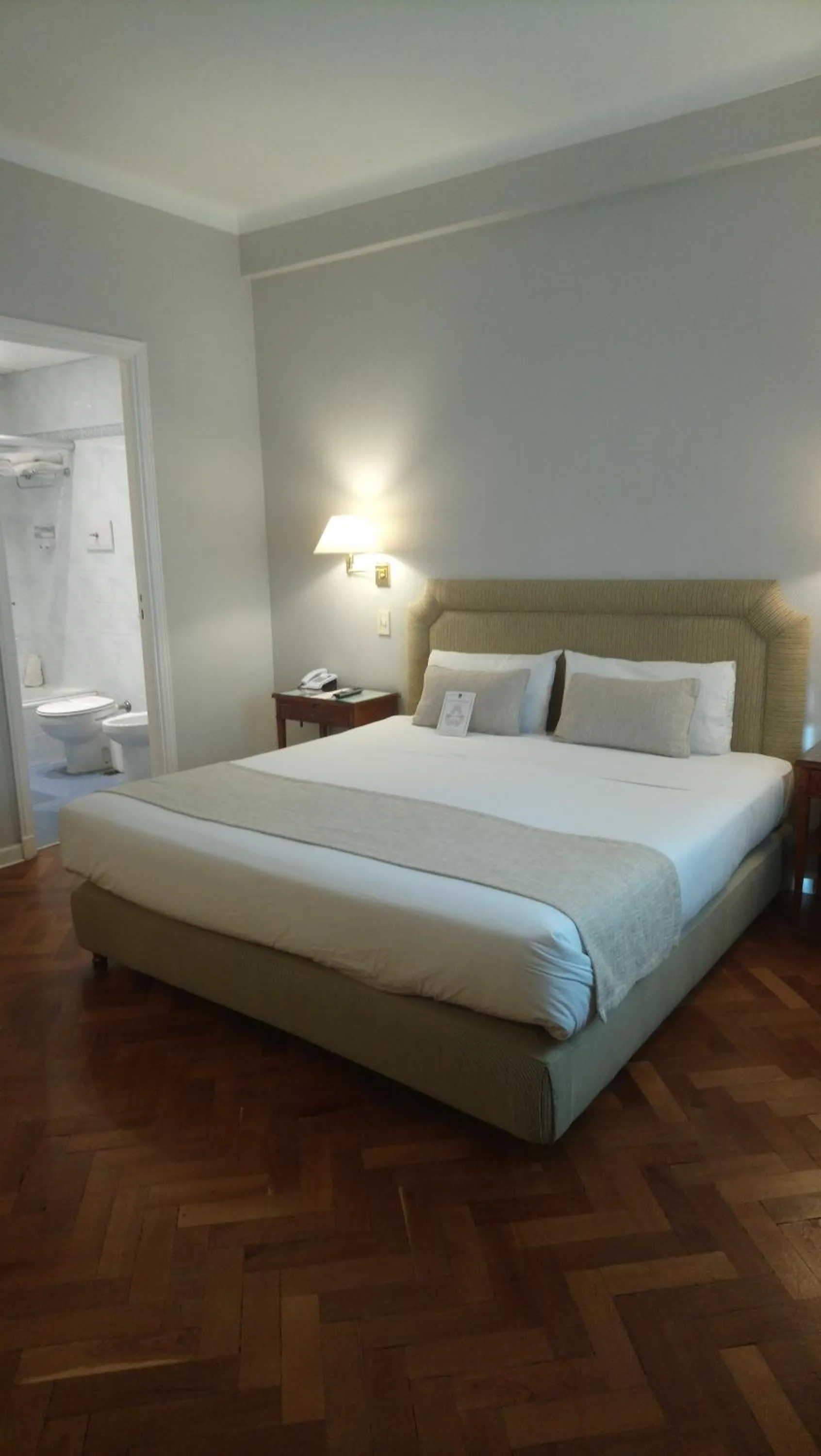 Bed in Lafayette Hotel