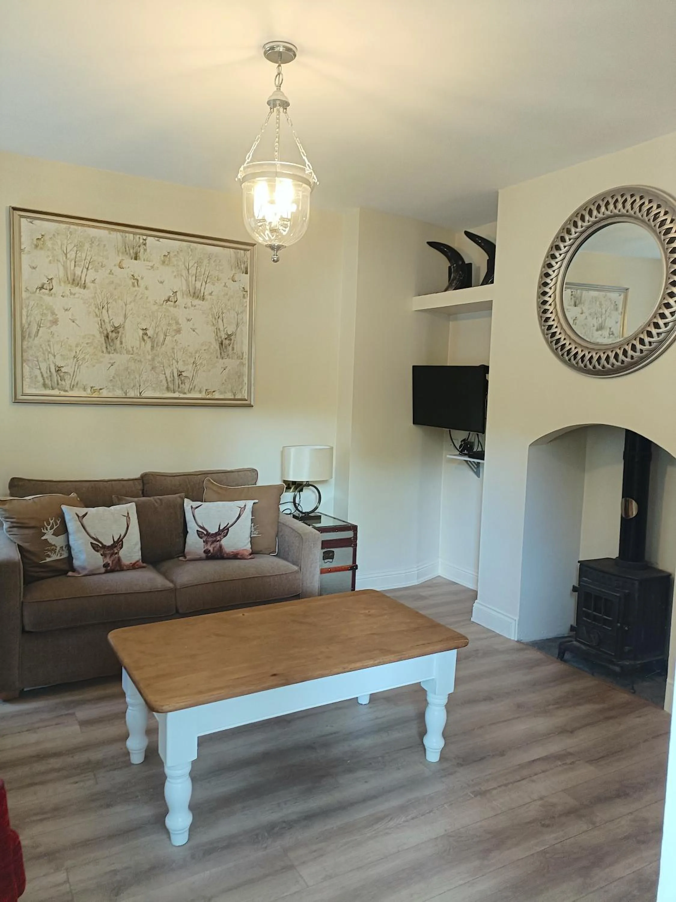 Living room in Raheen House Hotel