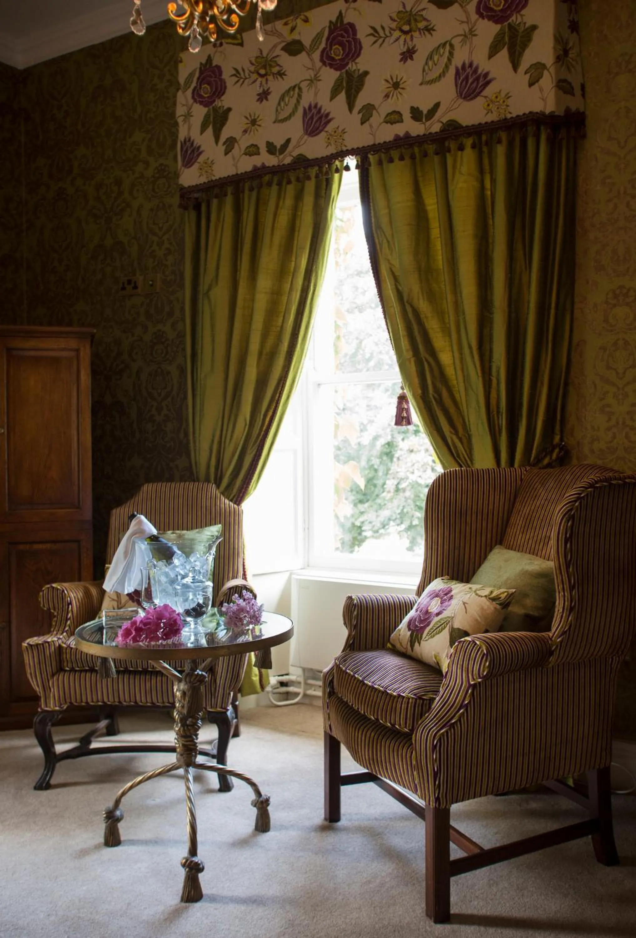 Seating area in Raheen House Hotel
