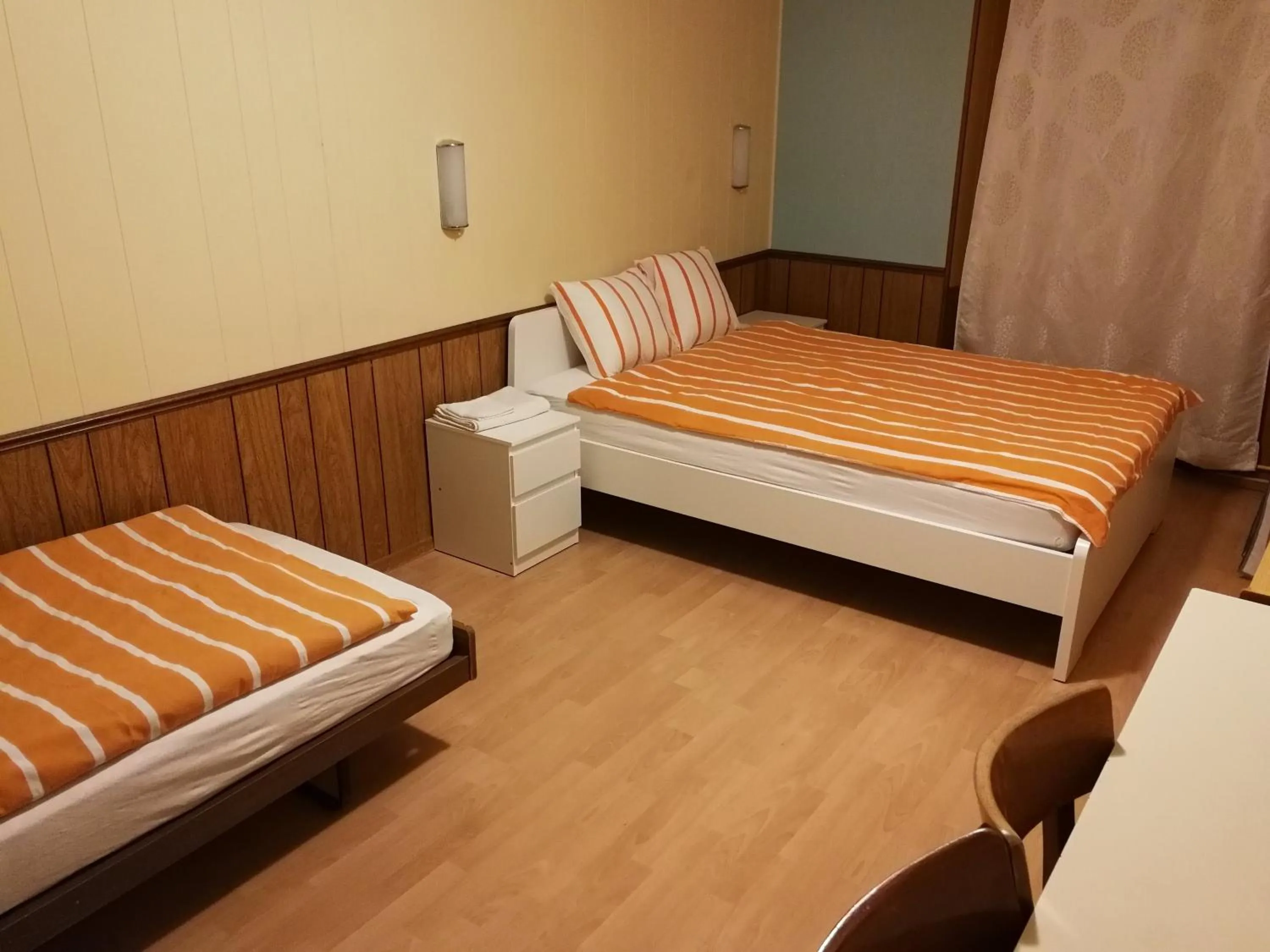 Decorative detail, Bed in Hôtel de l'ours