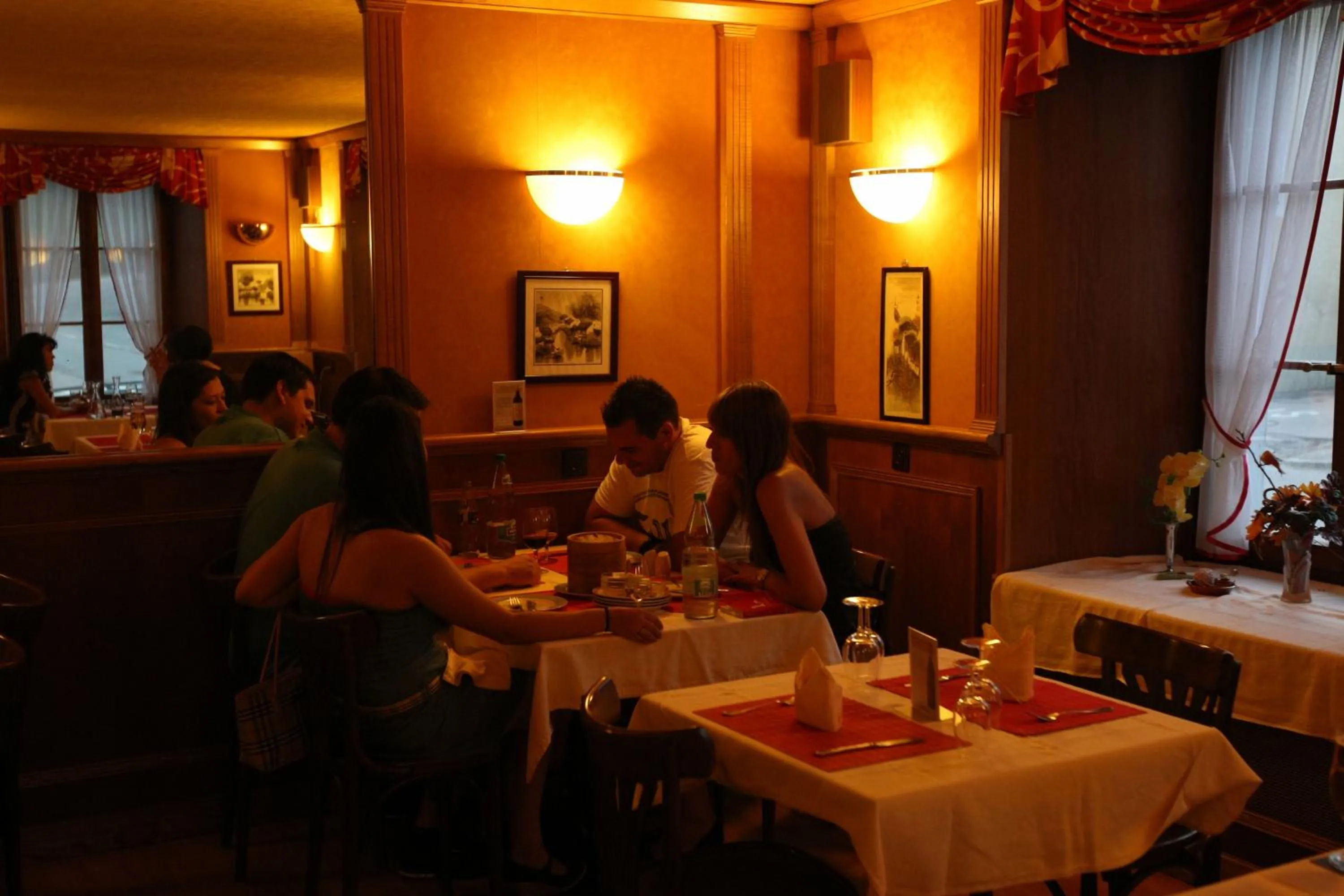 Dining area in Hôtel de l'ours