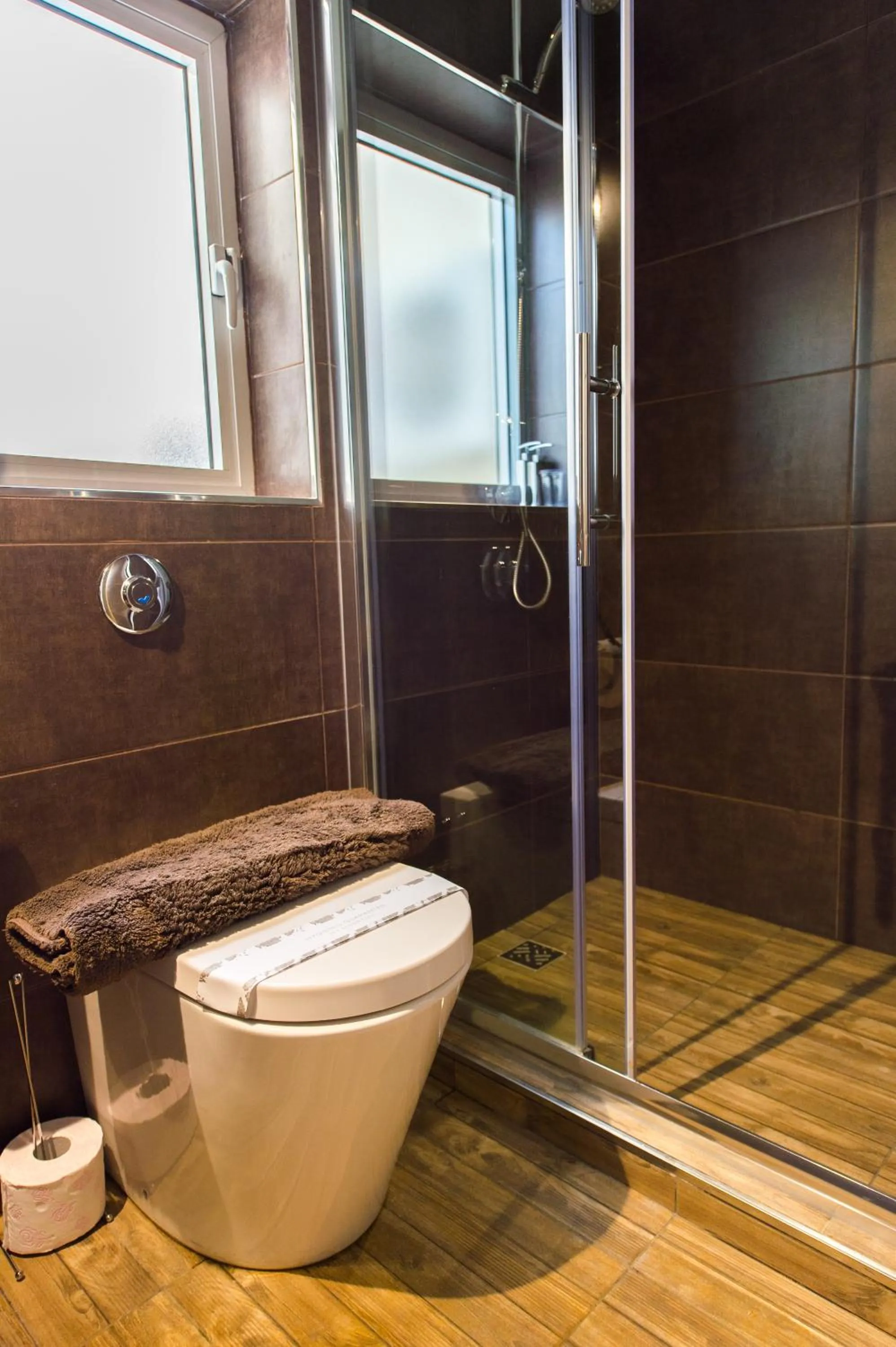 Shower in Backstage Boutique Music Themed Townhouse