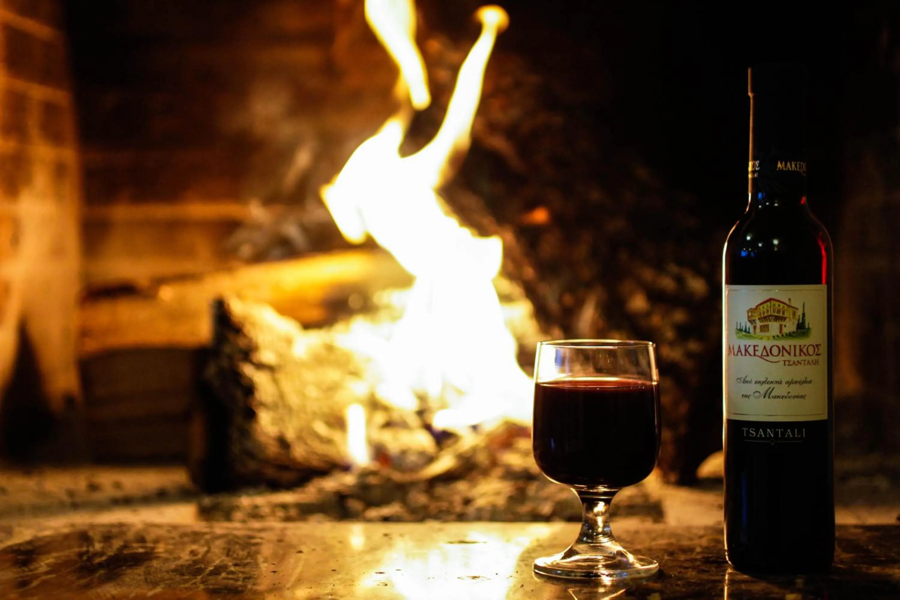 Food and drinks in Alexiou Hotel