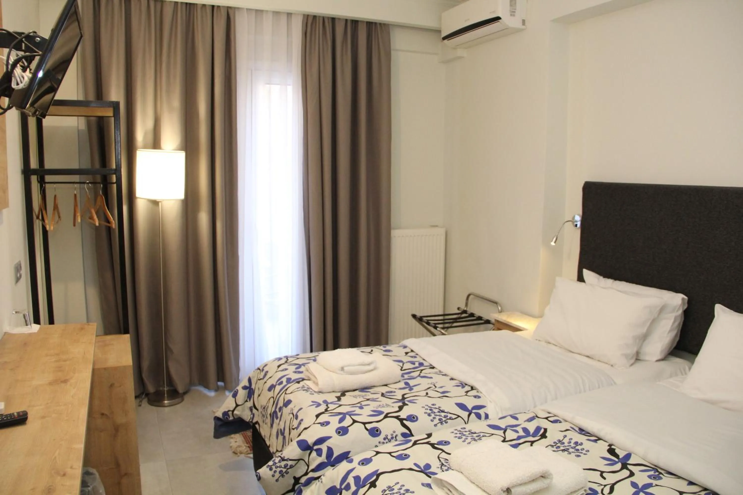 Bedroom, Bed in Alexiou Hotel