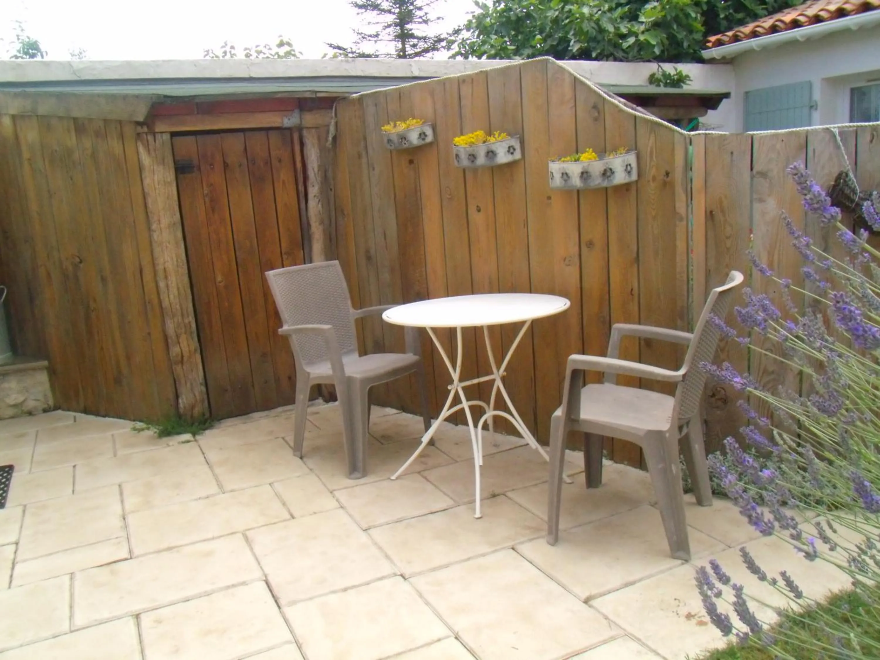 Patio in Les Bois Flottés en Ré