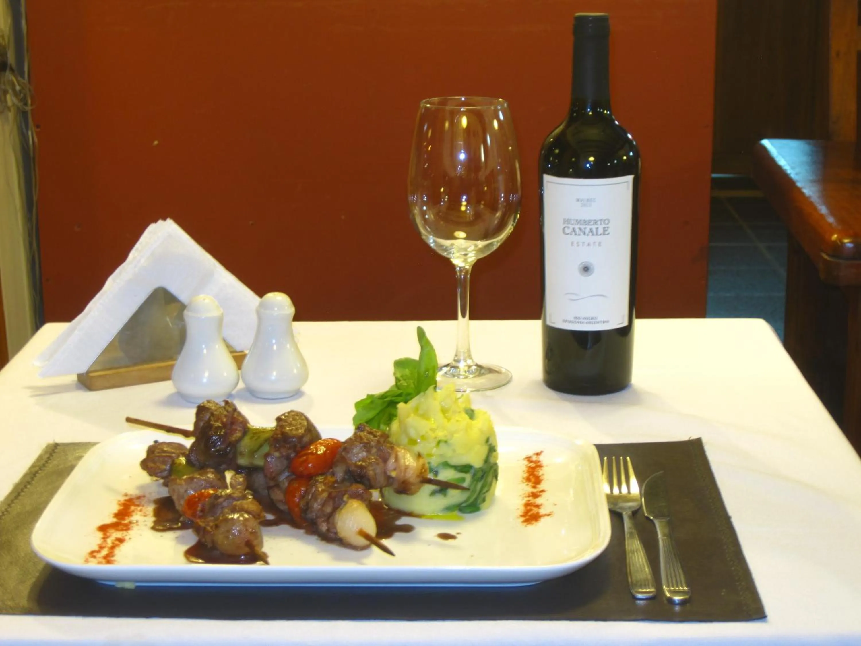 Restaurant/places to eat in Village Condo