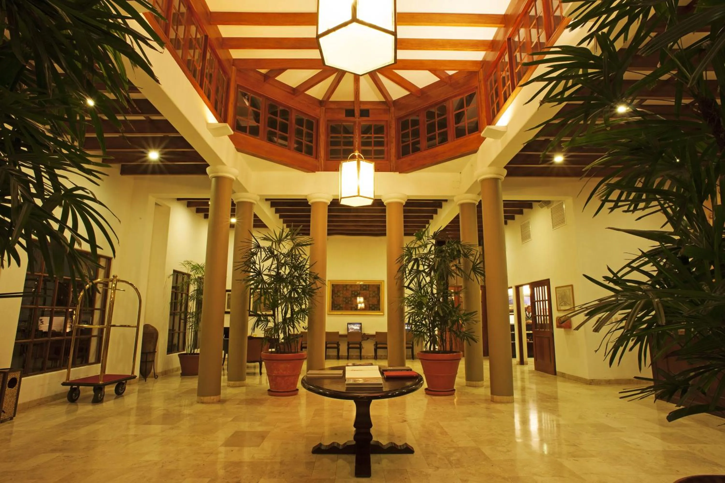 Lobby or reception in La Hacienda Bahia Paracas