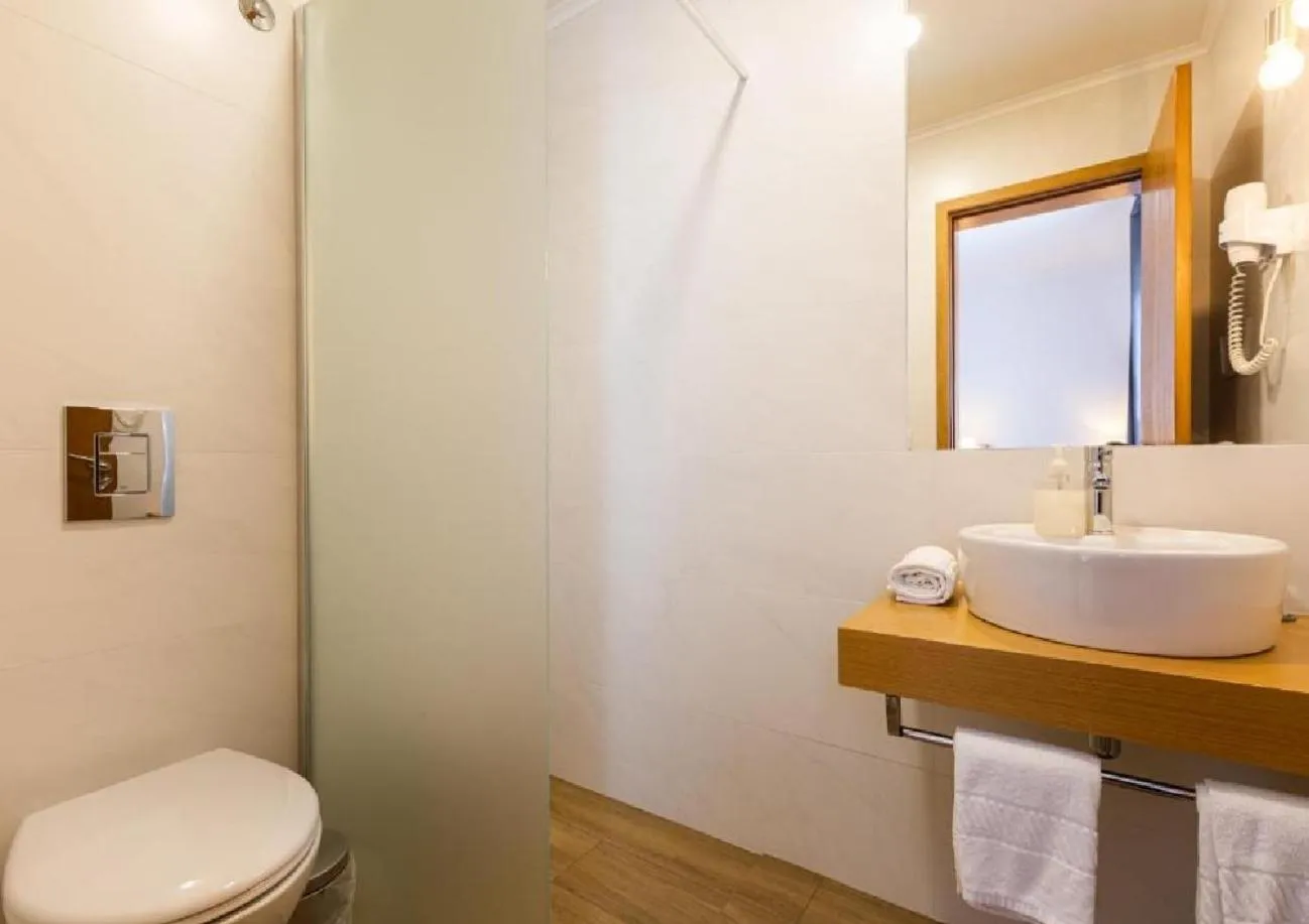 Bathroom in Hotel Arcanjo