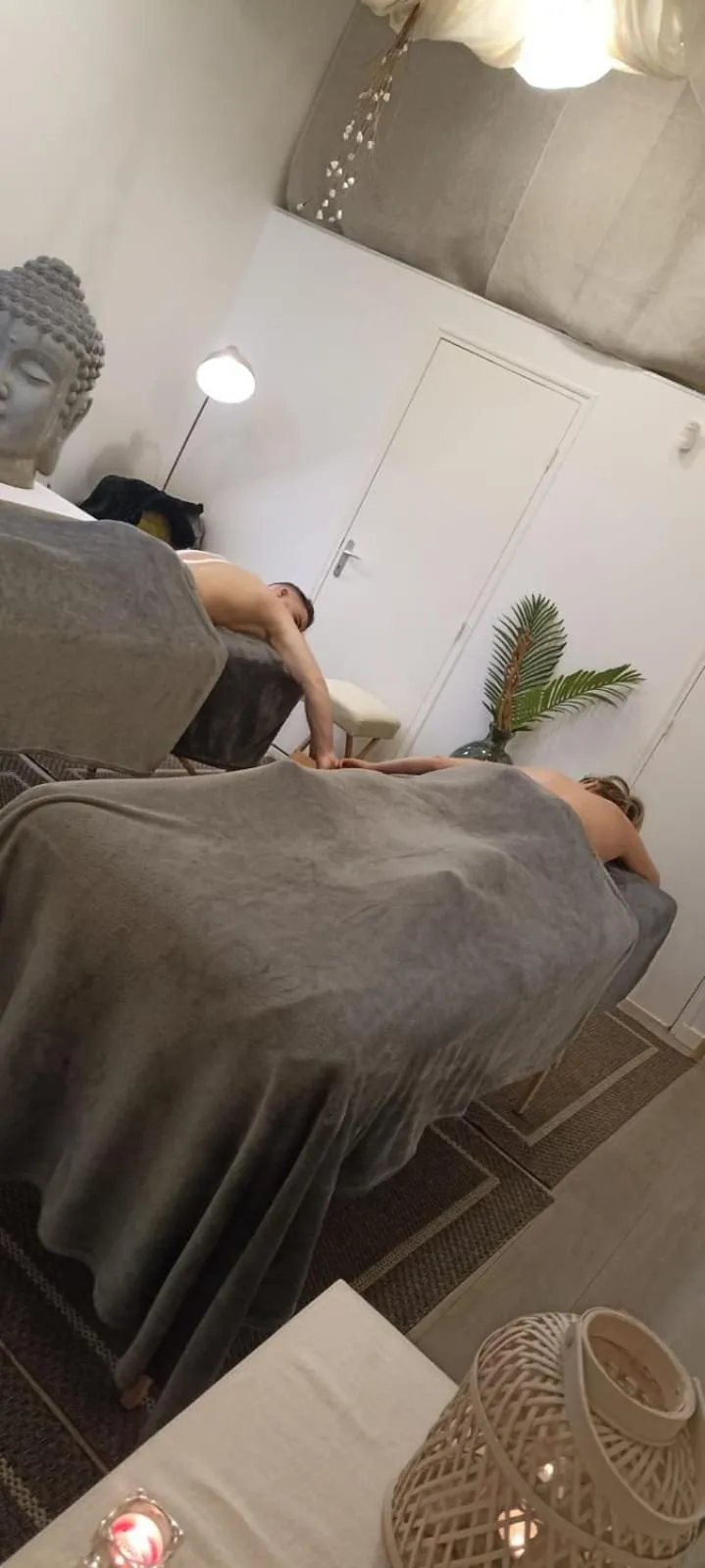 Massage in The Originals Hôtel Le Cise Restaurant Chambres et Suites