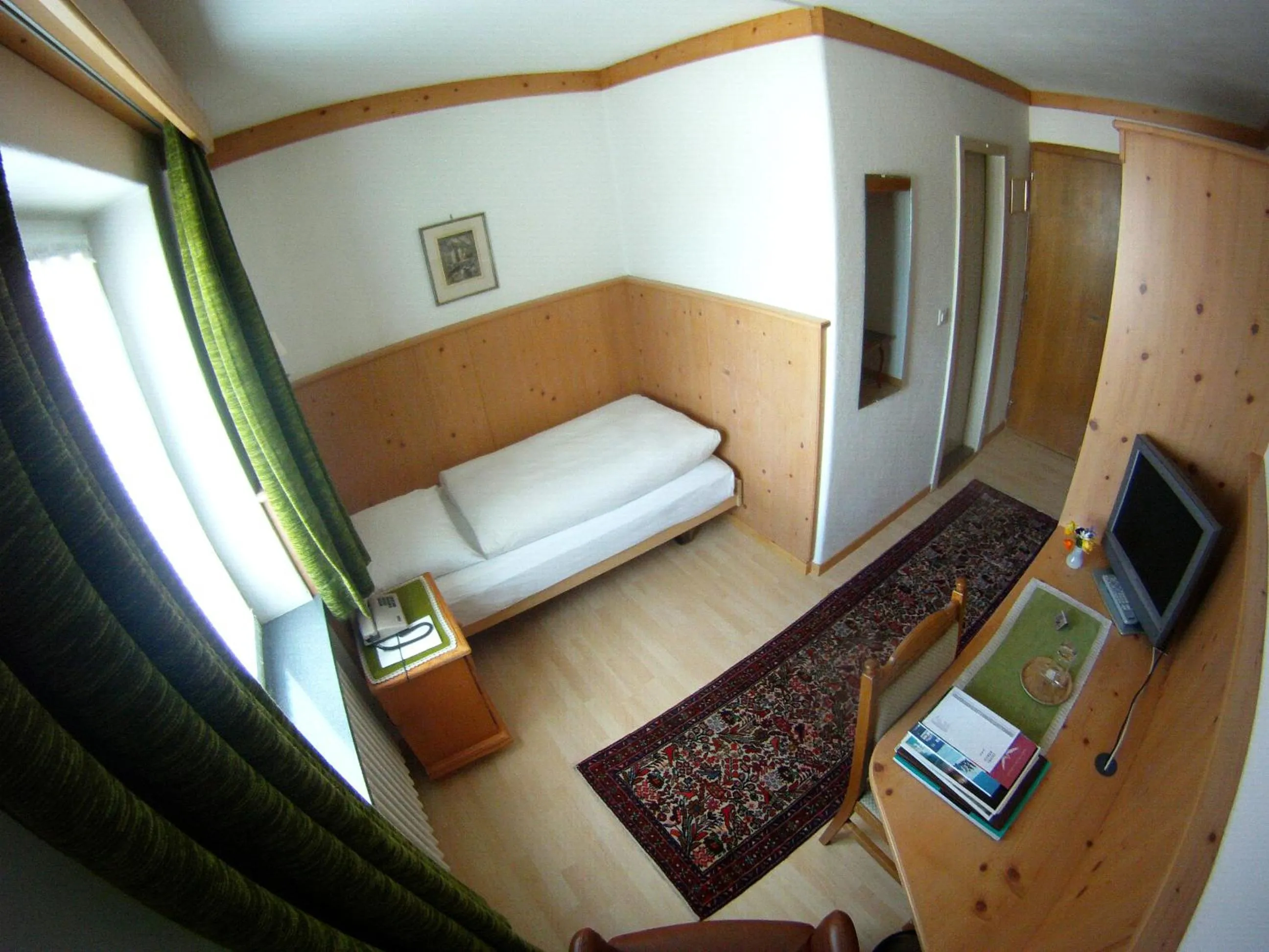 Photo of the whole room, Bed in Hotel Bären