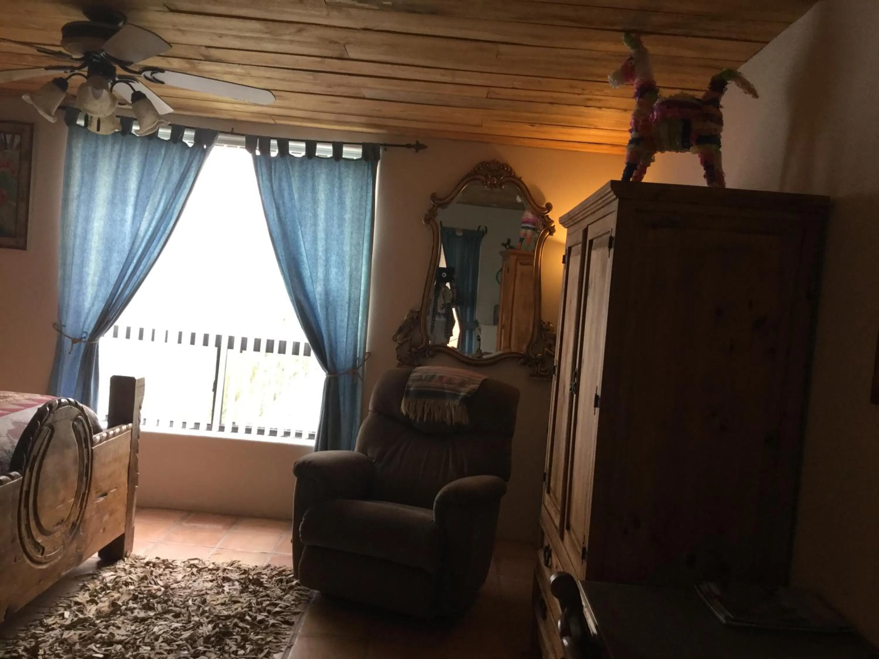 Living room in Spur Cross Inn