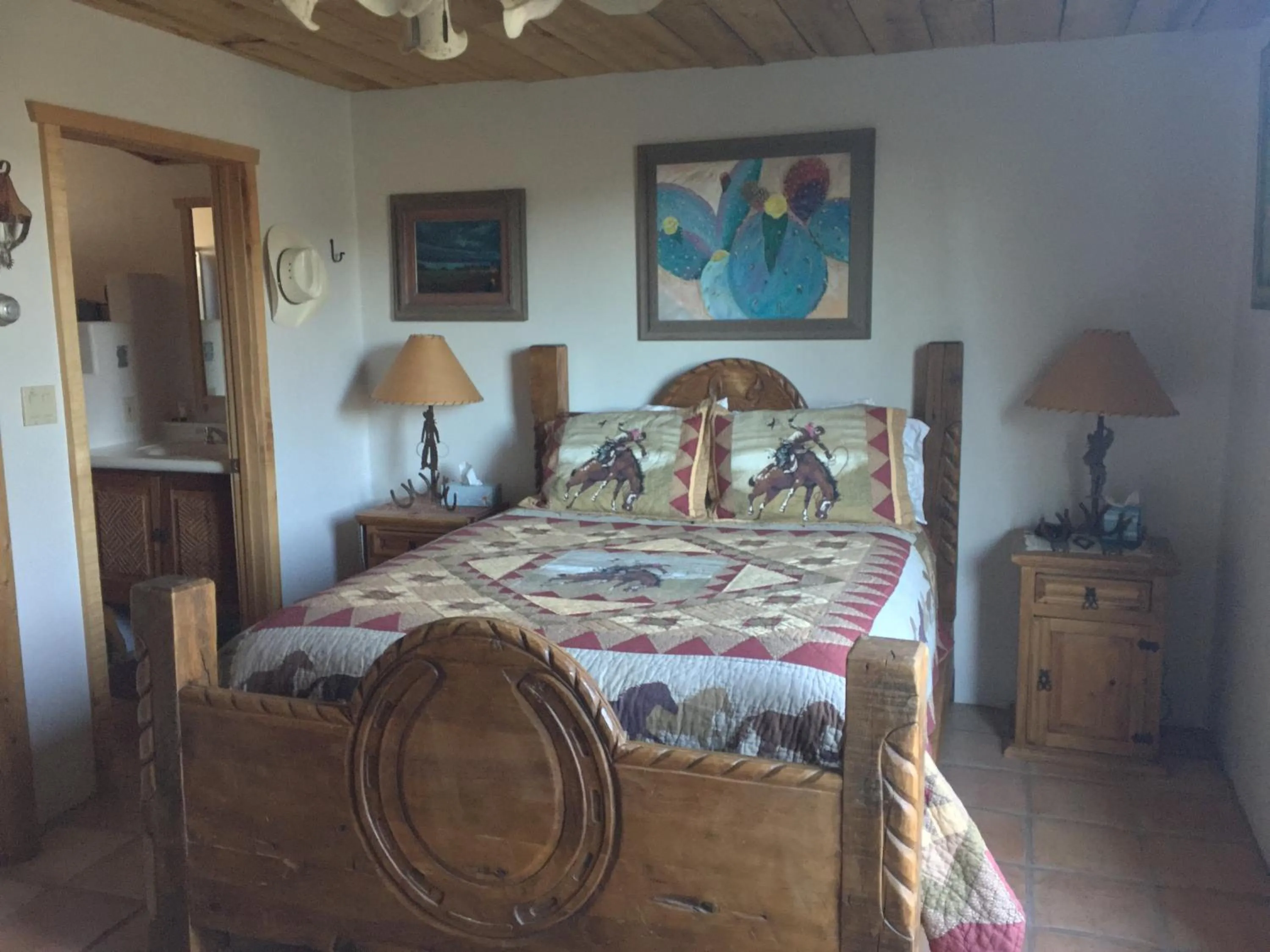 Bed in Spur Cross Inn