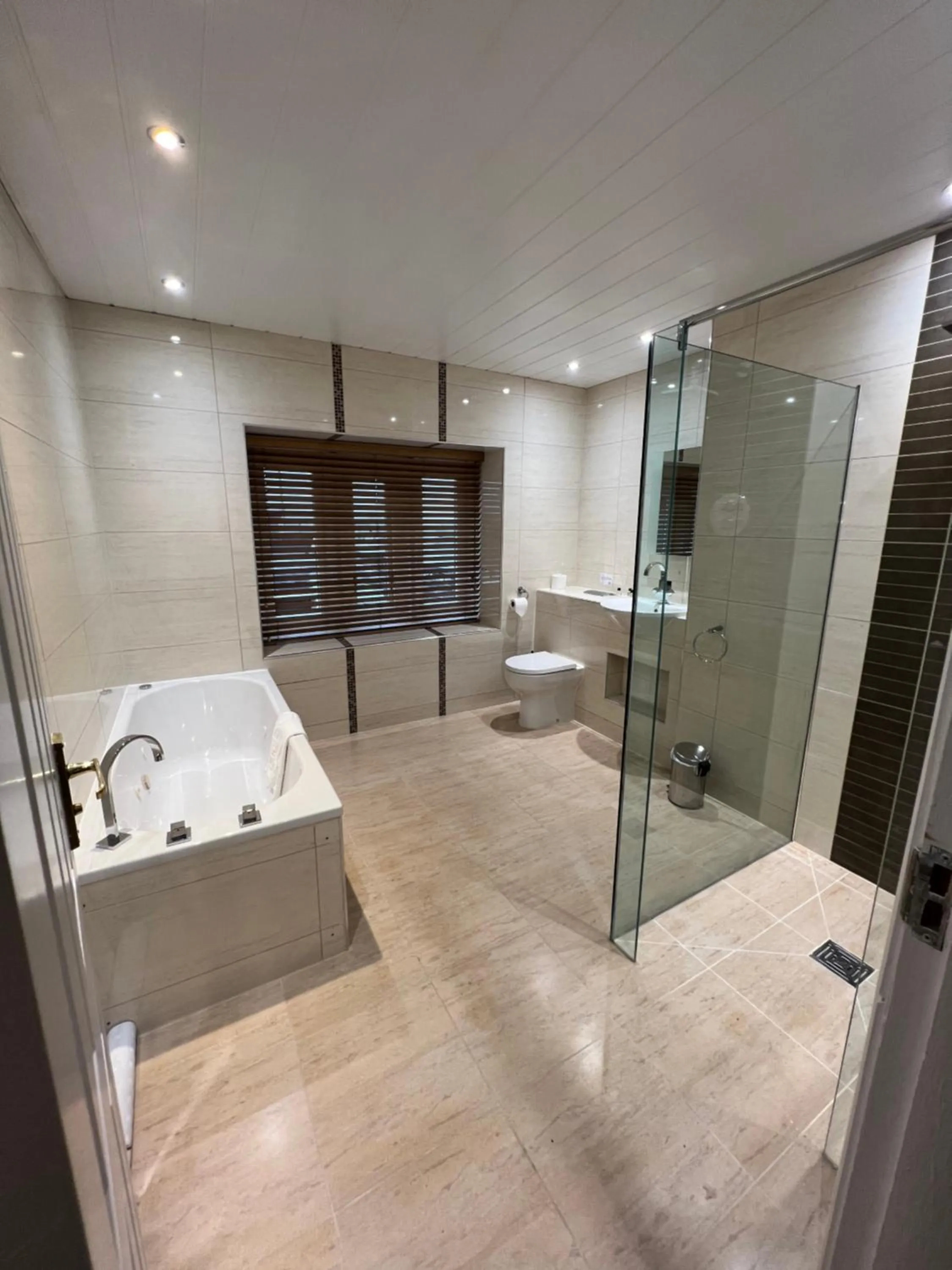 Bathroom in Stirk House Hotel