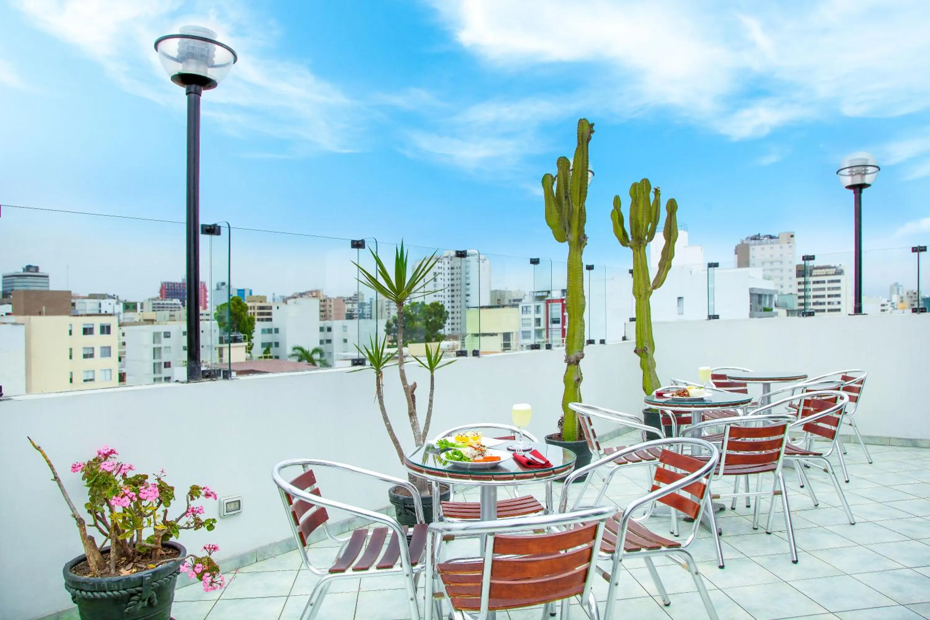 Balcony/Terrace in Embajadores Hotel