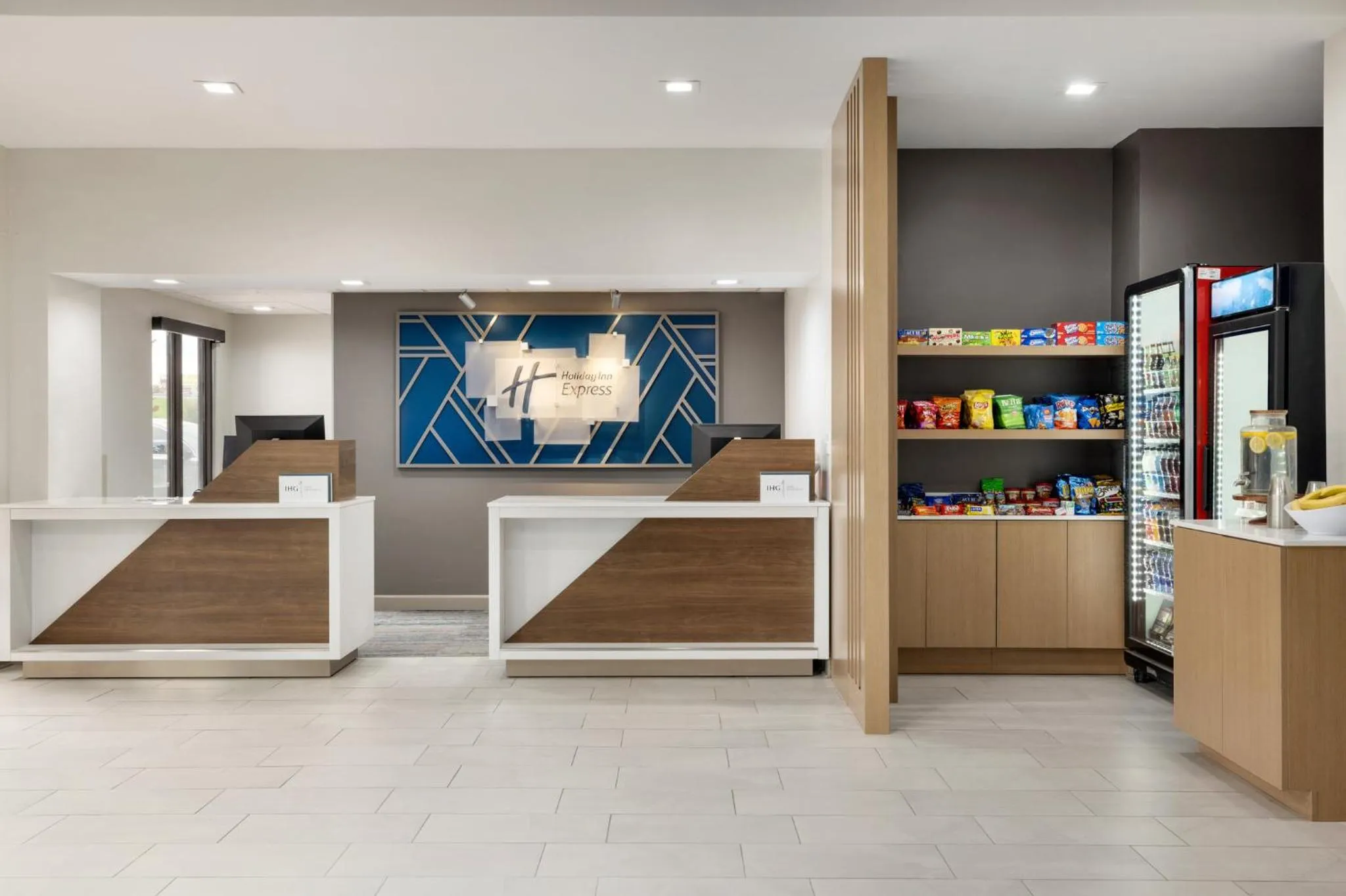 Property building in Holiday Inn Express & Suites Opelousas by IHG