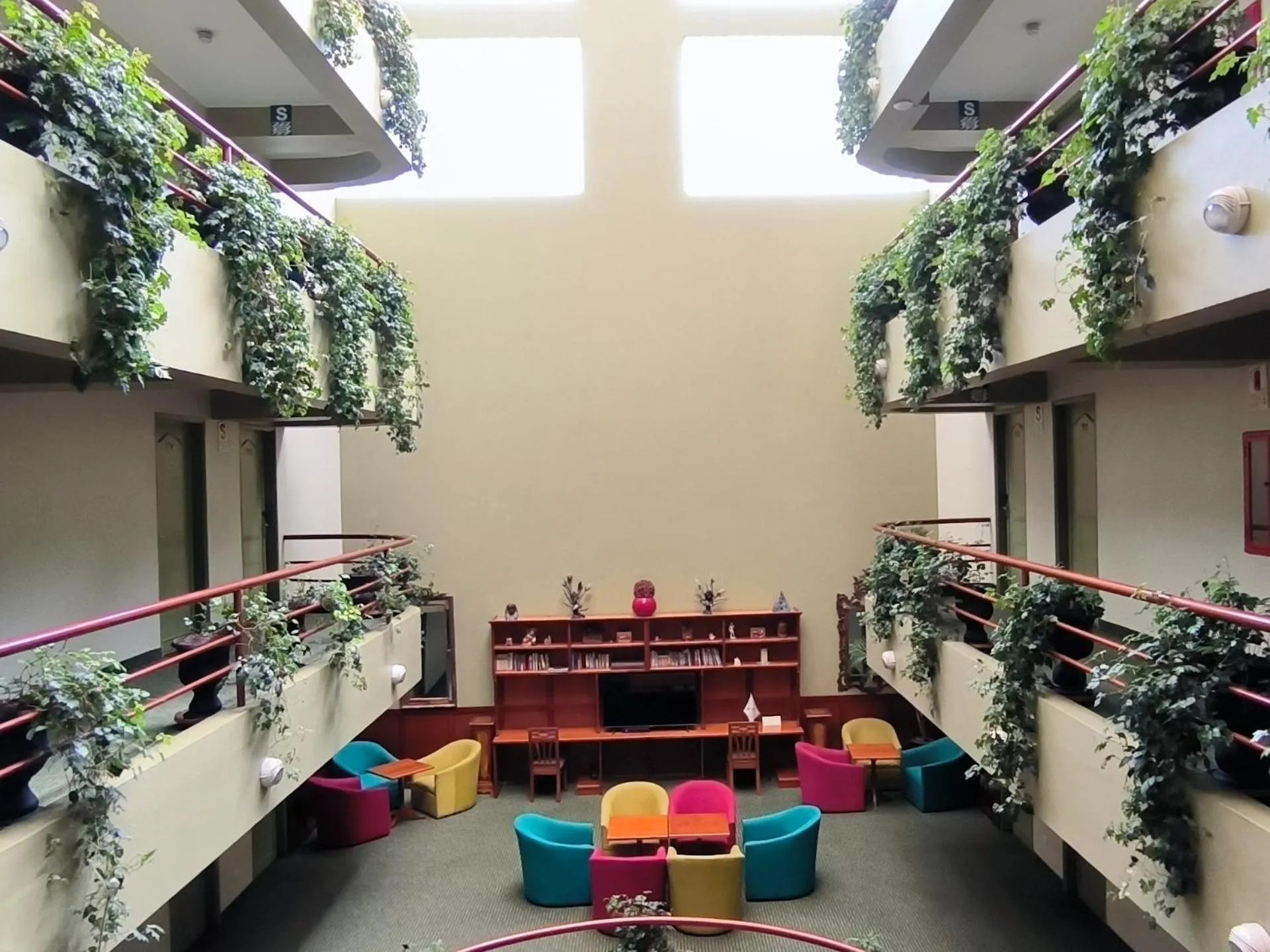 Living room in Faraona Grand Hotel