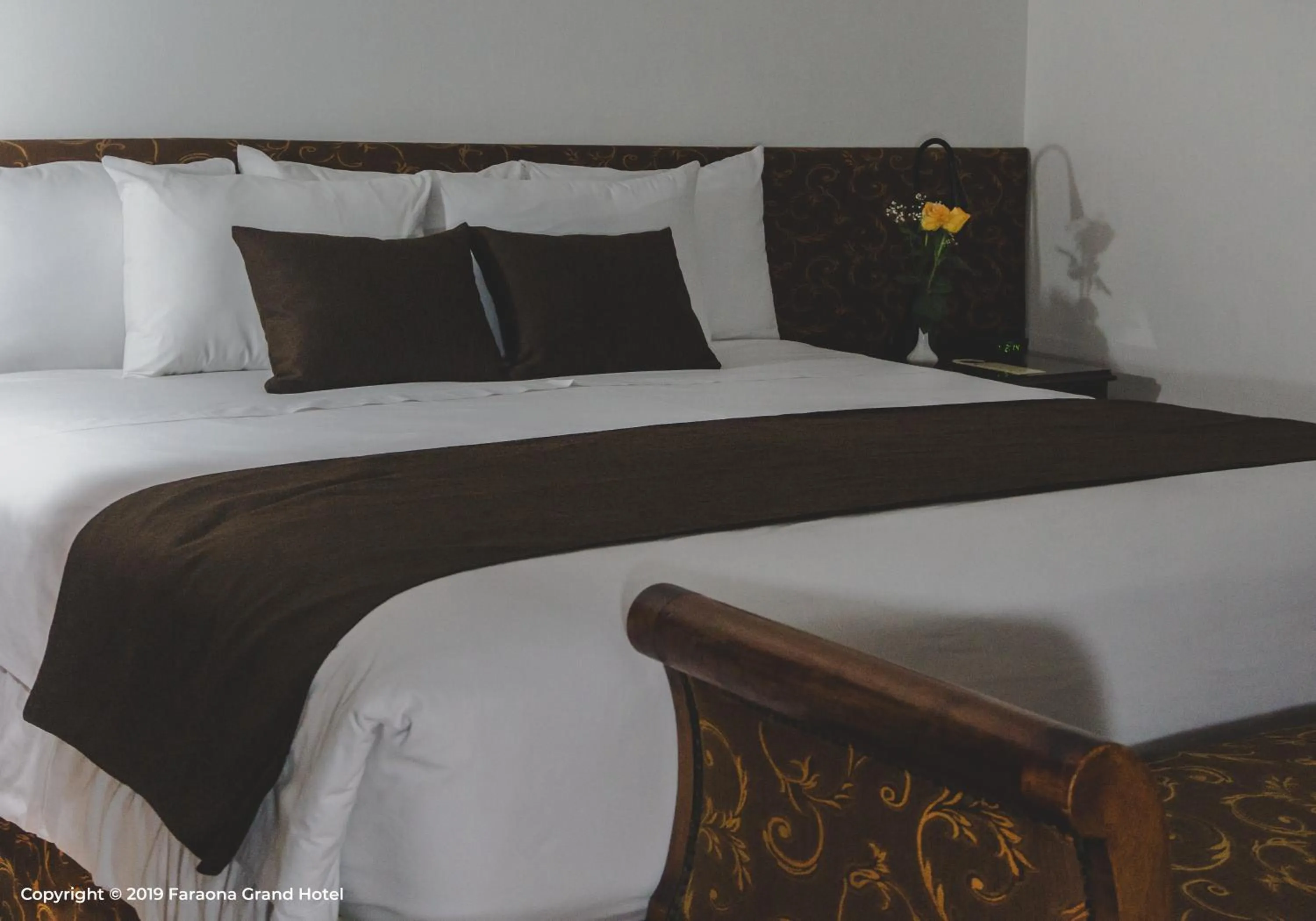 Photo of the whole room, Bed in Faraona Grand Hotel