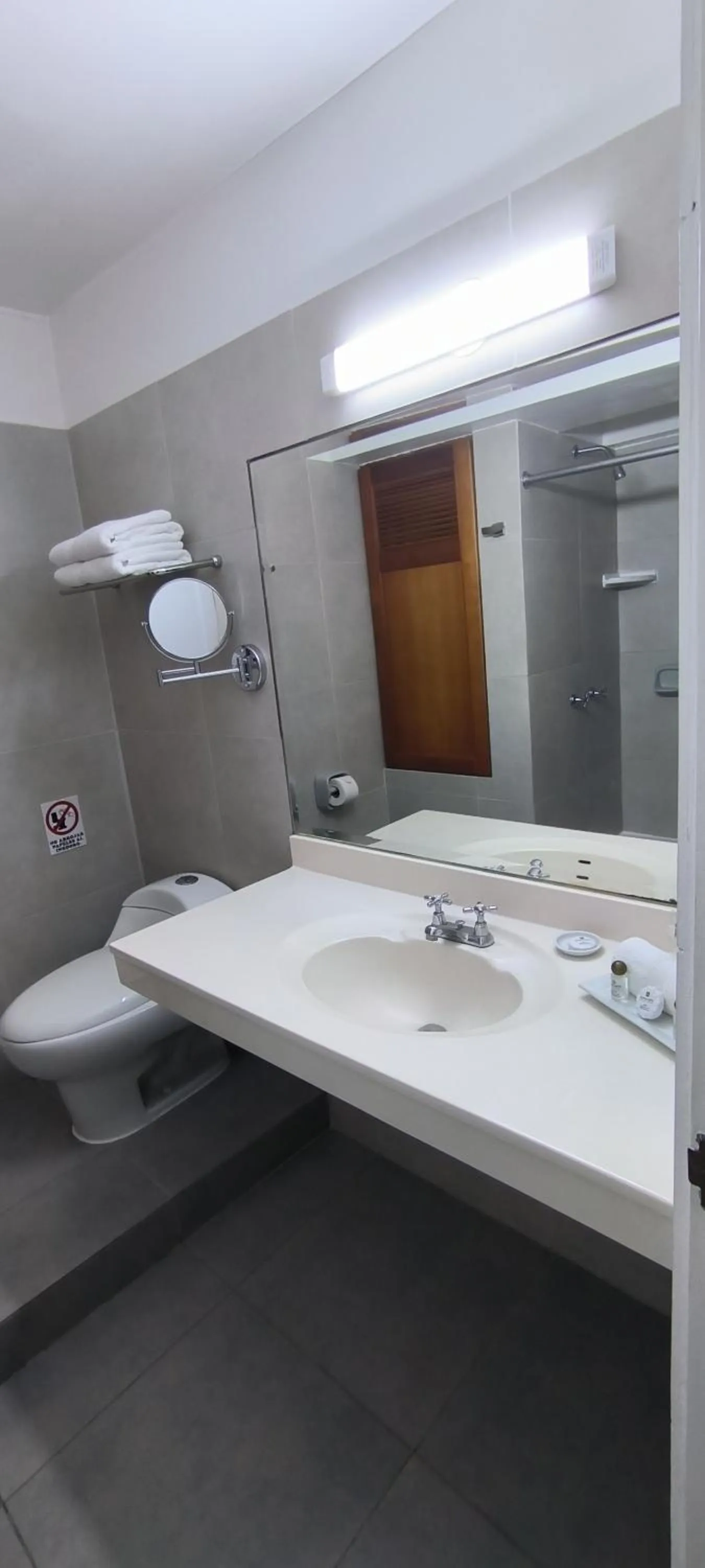 Toilet in Faraona Grand Hotel