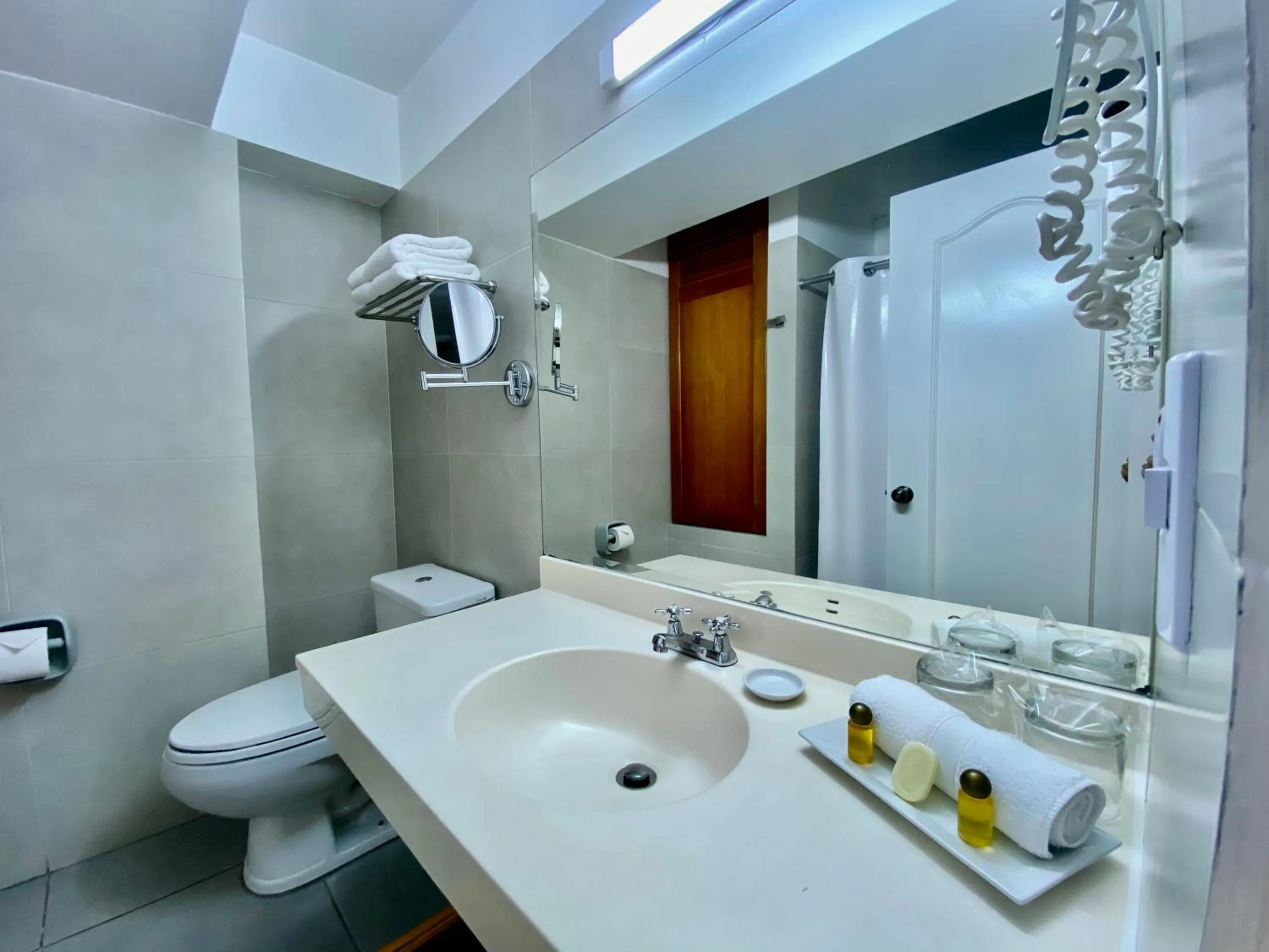 Toilet in Faraona Grand Hotel