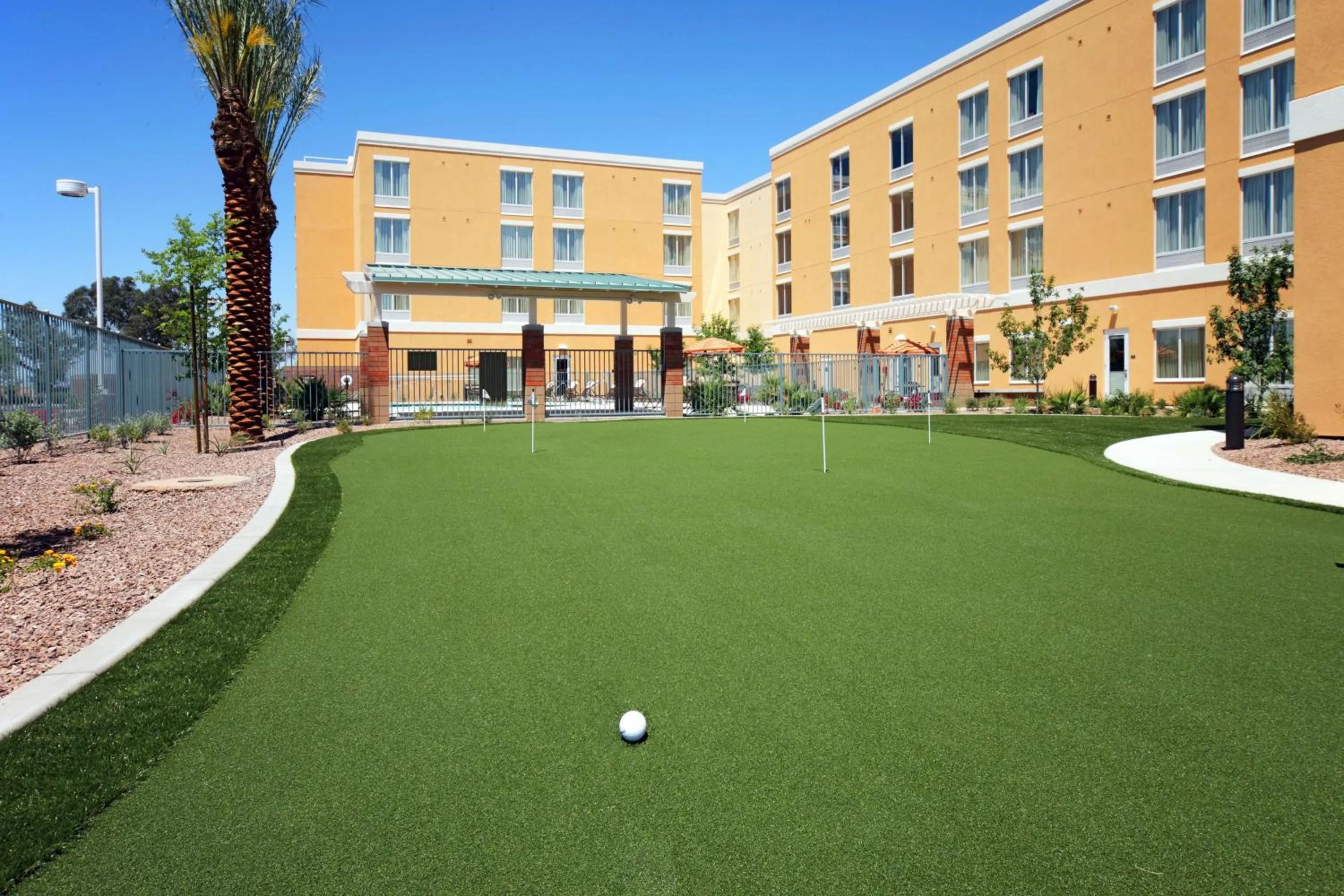 Golfcourse in Hyatt Place Phoenix/ Mesa